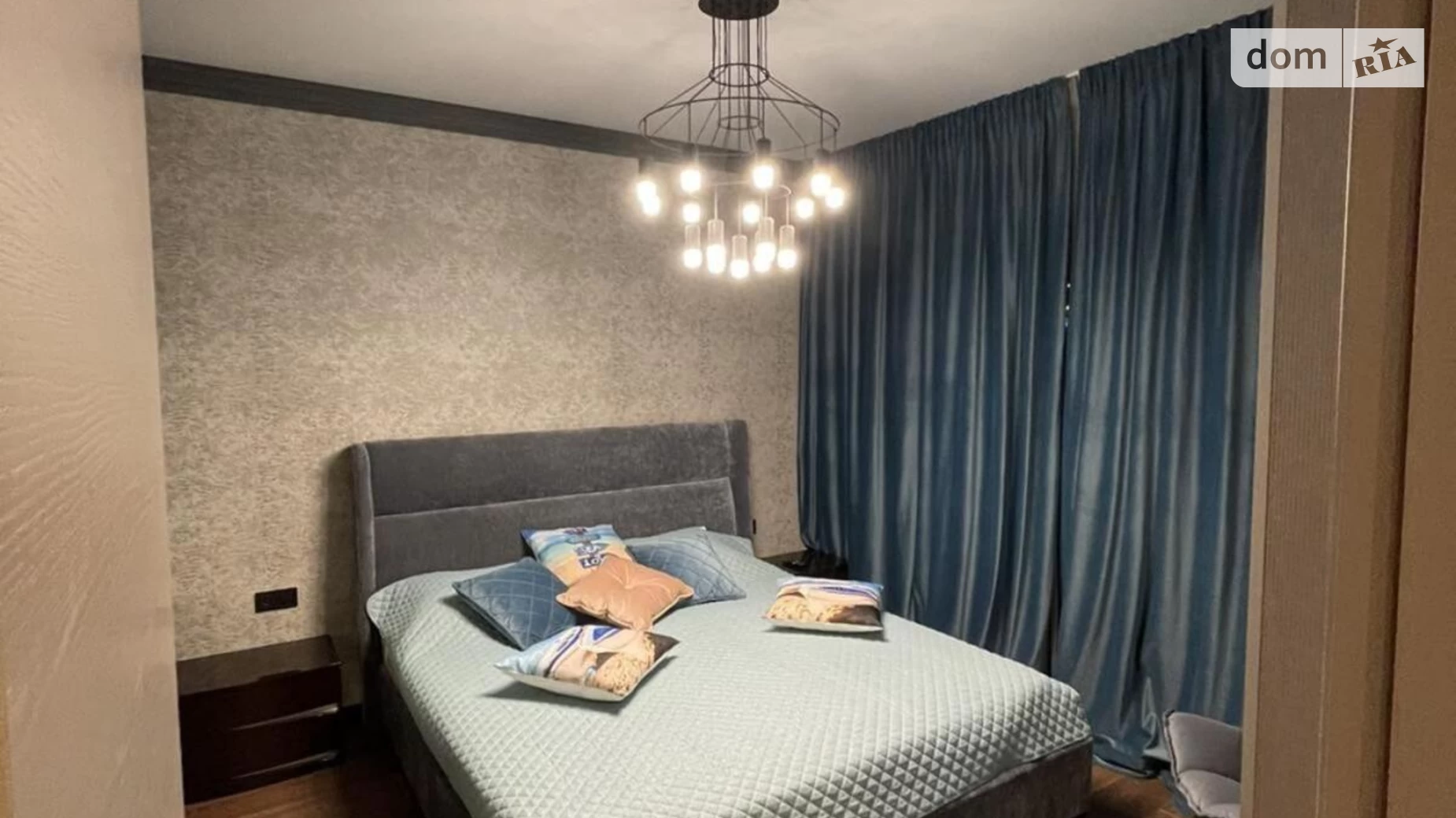 Продается 1-комнатная квартира 52 кв. м в Одессе