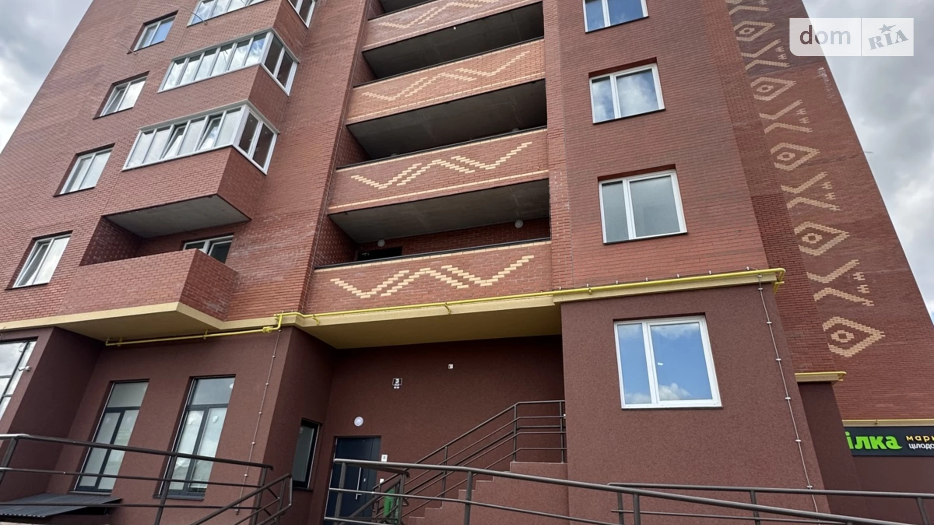 Продается 1-комнатная квартира 36 кв. м в Борисполе, ул. Головатого, 64 - фото 2