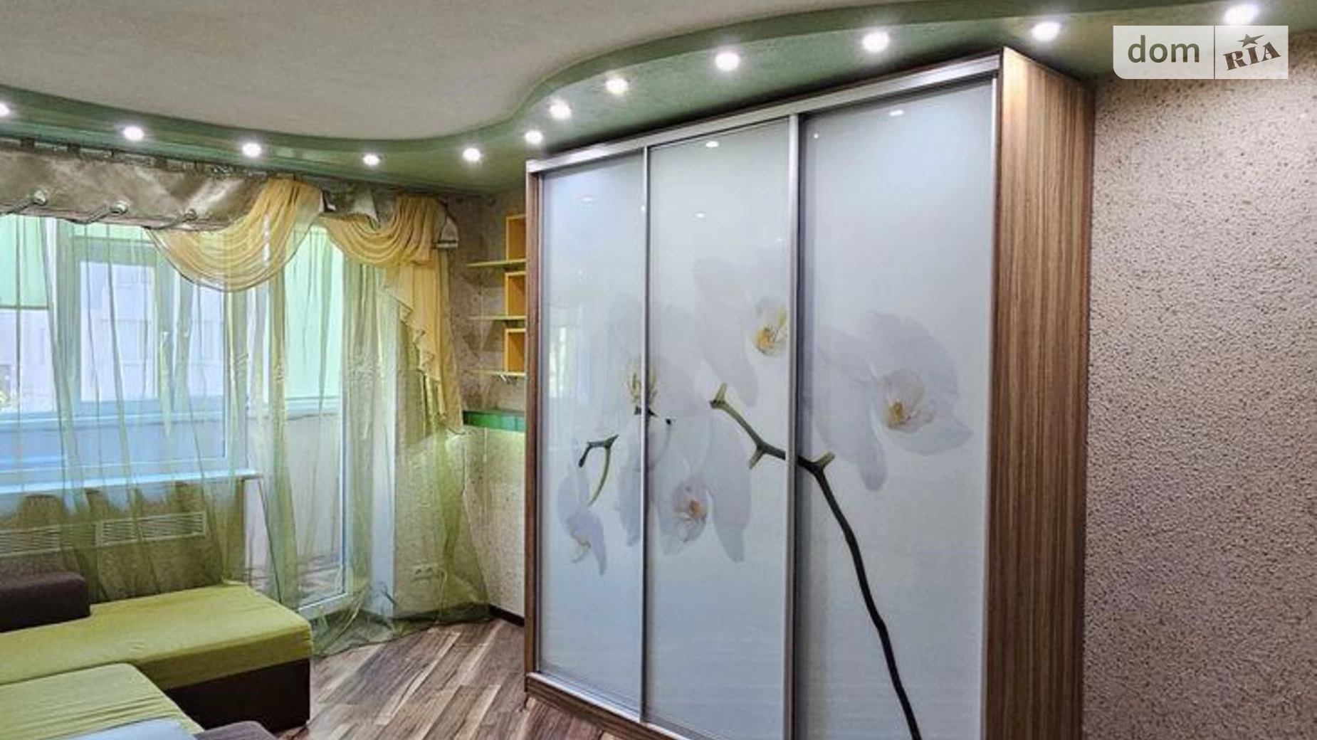 Продается 2-комнатная квартира 45 кв. м в Харькове, ул. Олимпийская, 11