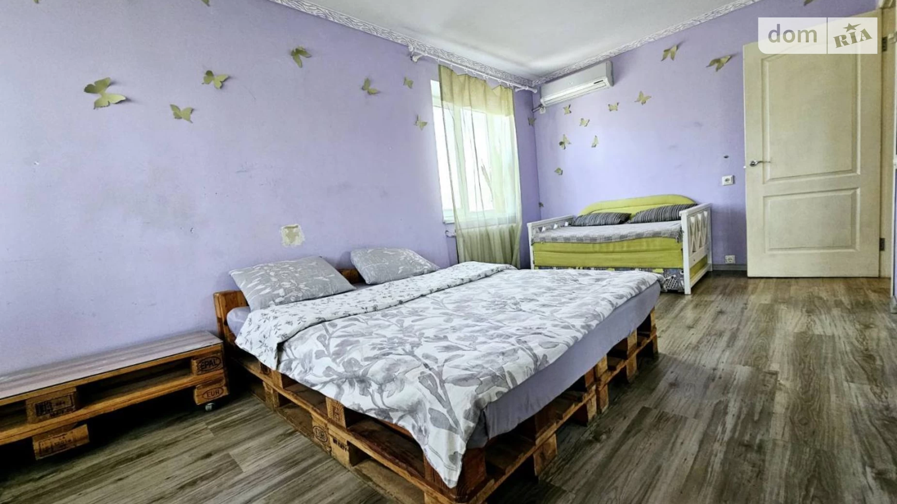 Продается 1-комнатная квартира 33 кв. м в Днепре, просп. Петра Калнышевского
