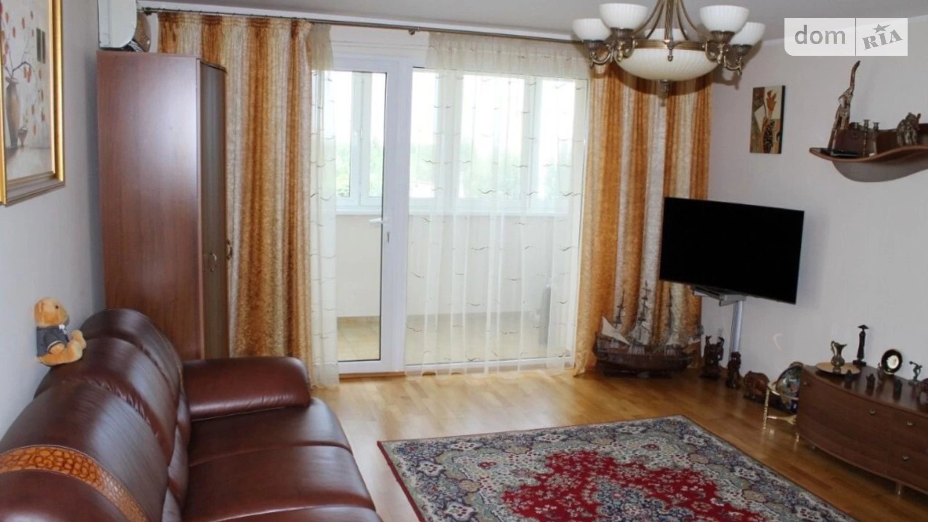 Продается 2-комнатная квартира 70 кв. м в Одессе, ул. Генерала Петрова, 18