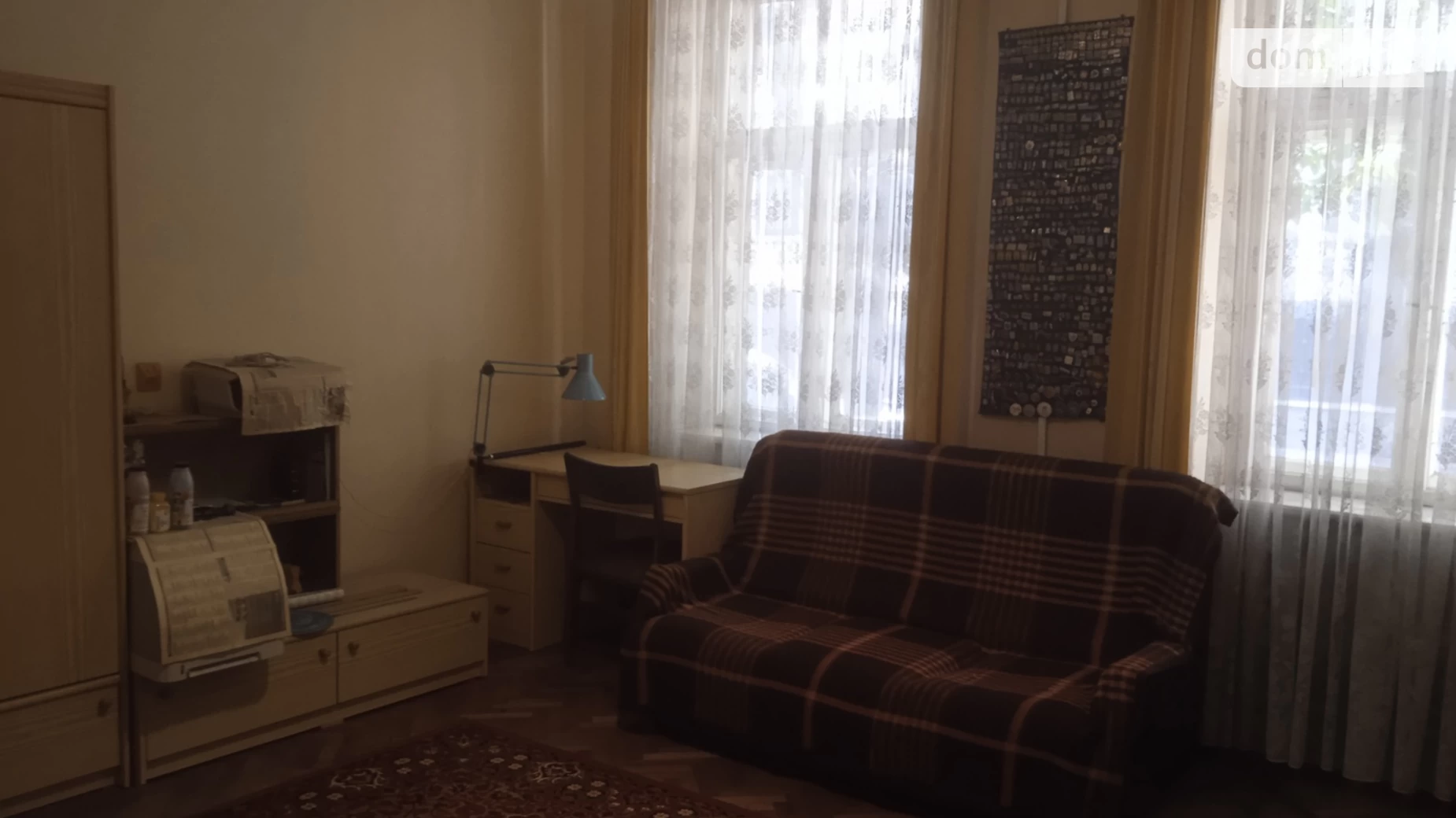 Продається 3-кімнатна квартира 81 кв. м у Чернівцях, вул. Окуневської Софії