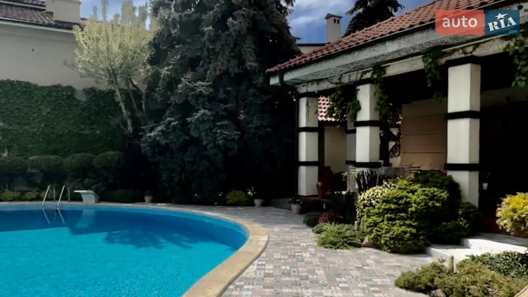 Продается дом на 2 этажа 550 кв. м с гаражом, цена: 3200000 $ - фото 4