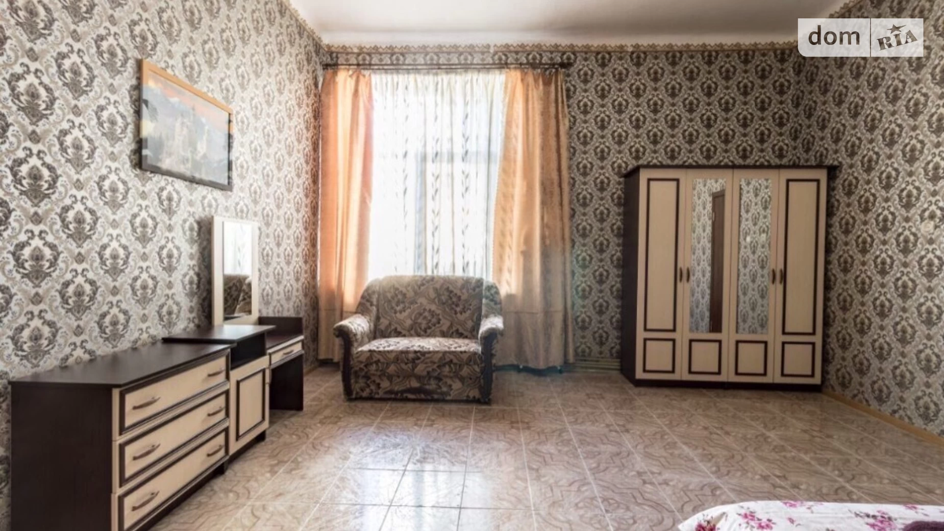 Продается 2-комнатная квартира 70 кв. м в Львове, ул. Кулиша Пантелеймона
