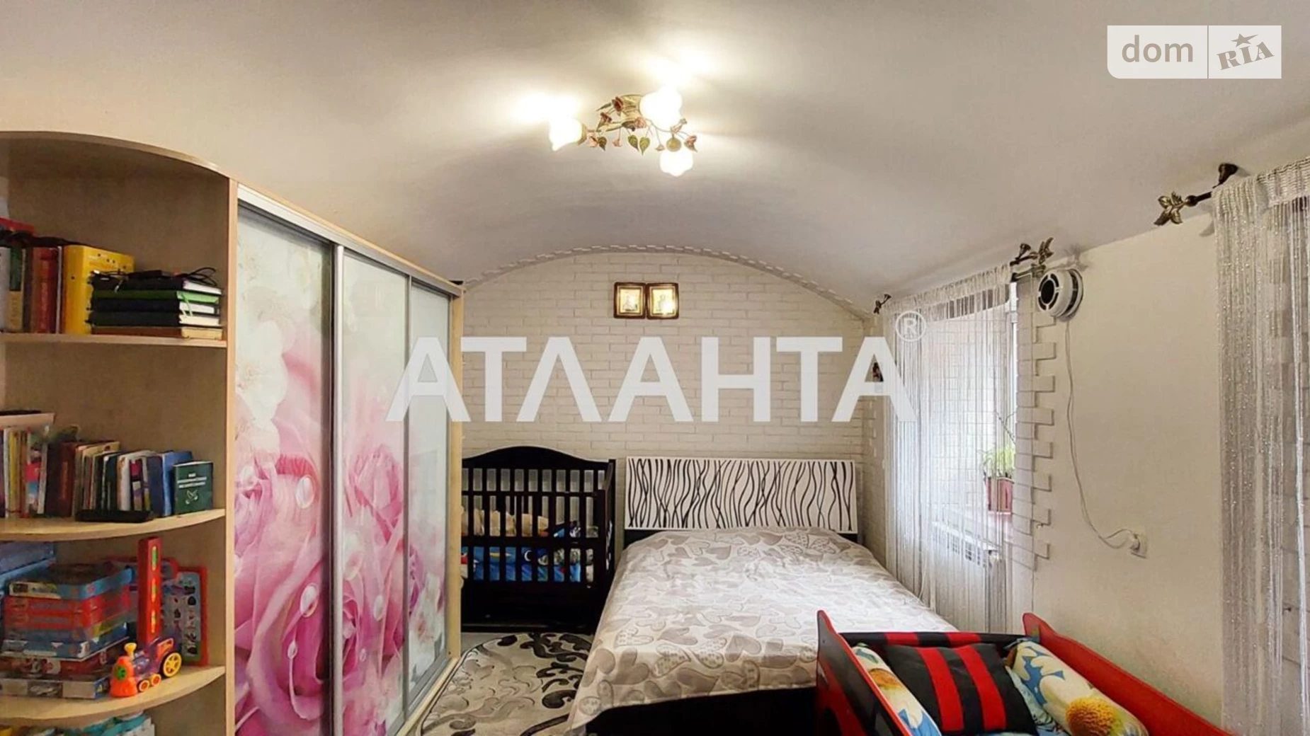 Продается 1-комнатная квартира 49 кв. м в Черновцах - фото 3