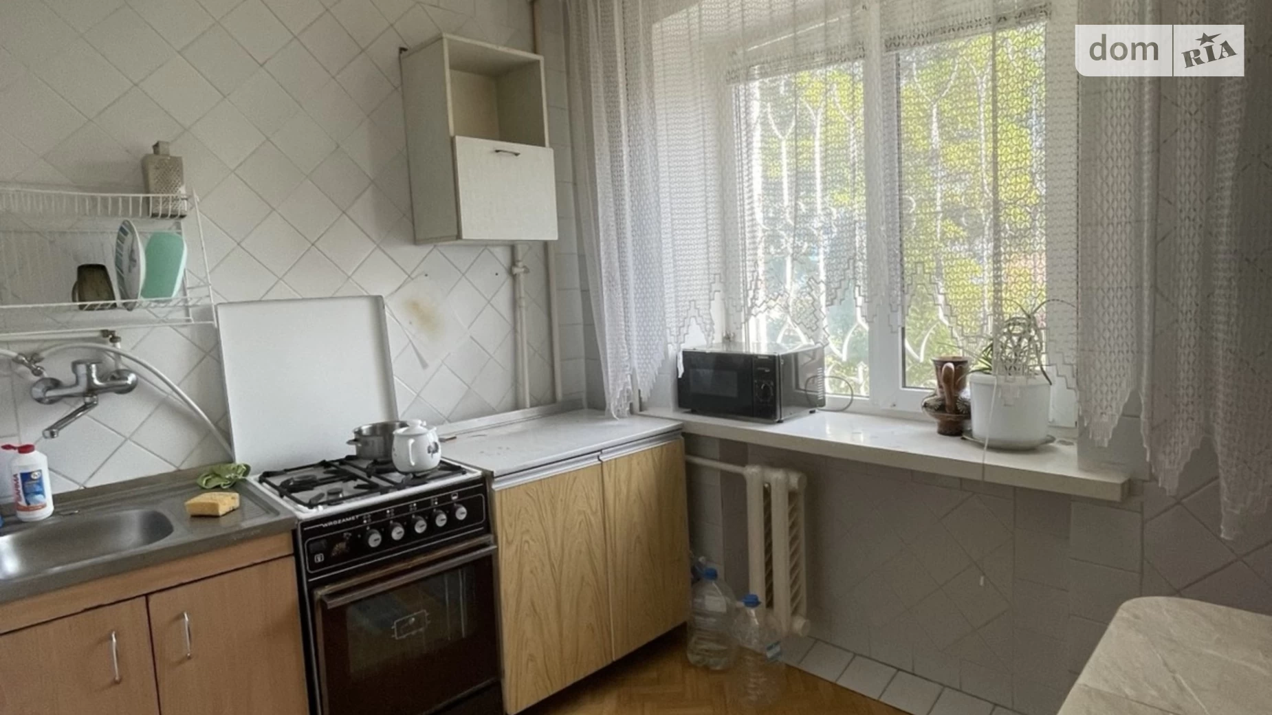 Продается 2-комнатная квартира 41.2 кв. м в Виннице, ул. Сергея Зулинского