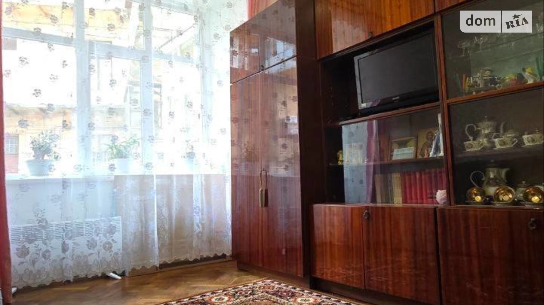 Продается 2-комнатная квартира 74 кв. м в Львове, ул. Ноябрьского Чина