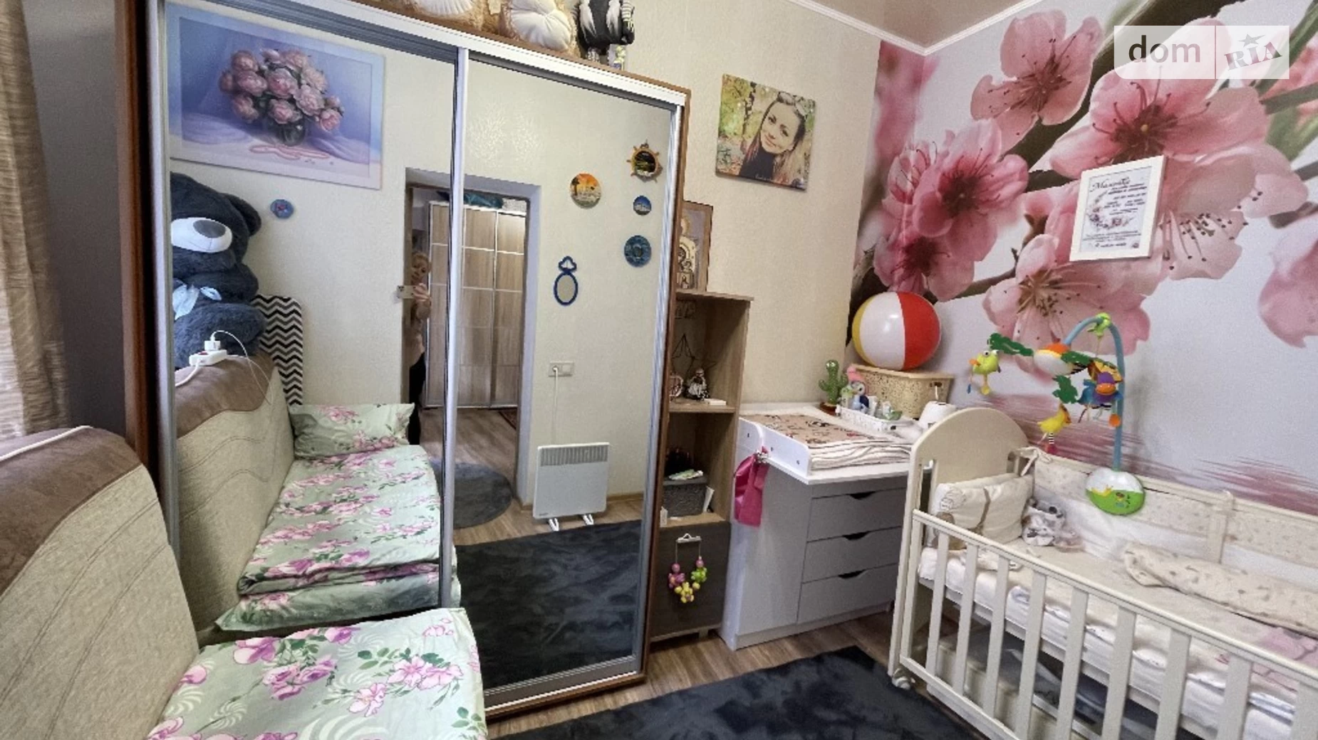 Продается 3-комнатная квартира 49.6 кв. м в Одессе, ул. Садиковская