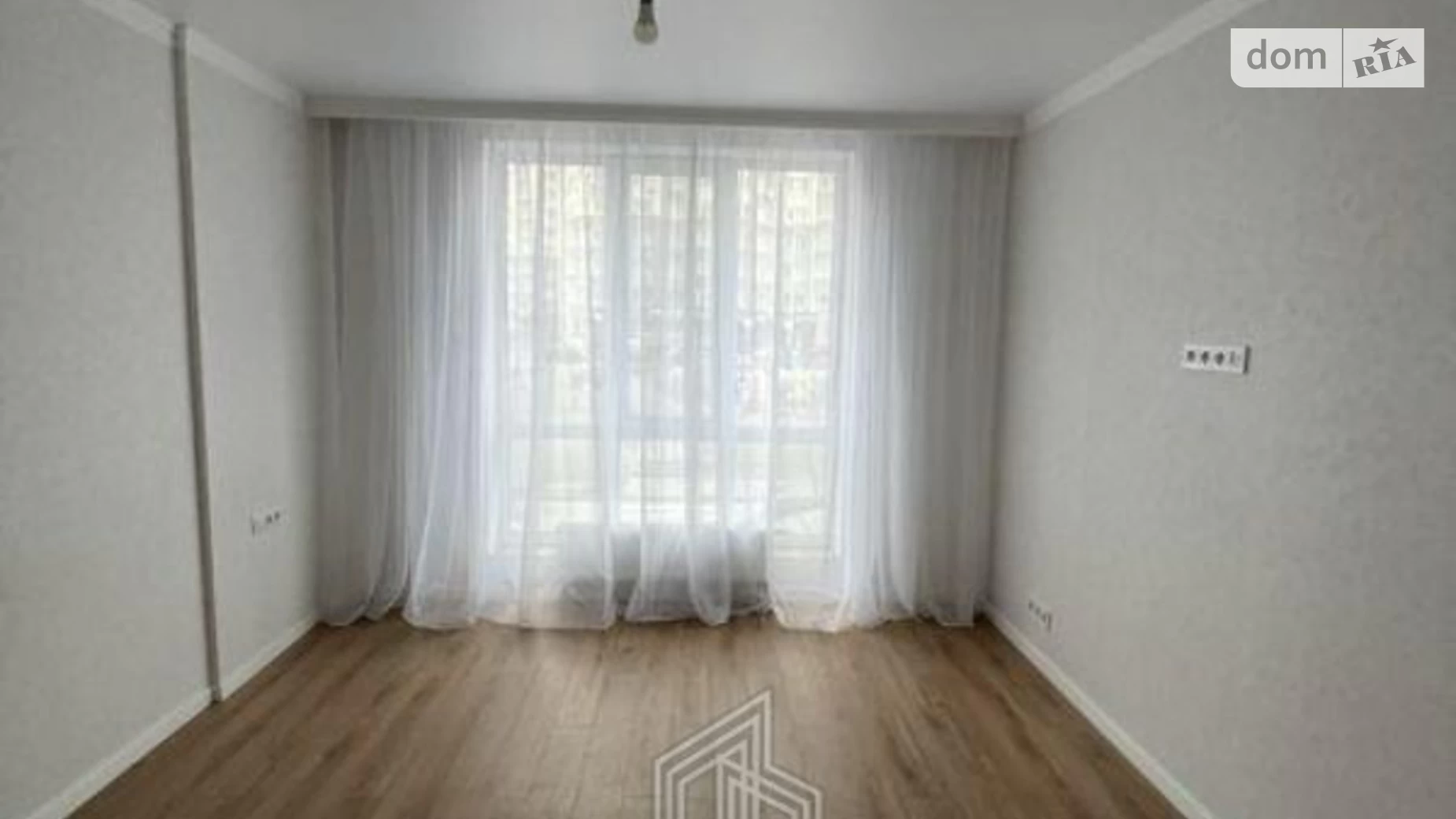 Продается 1-комнатная квартира 42.9 кв. м в Броварах, ул. Киевская, 247