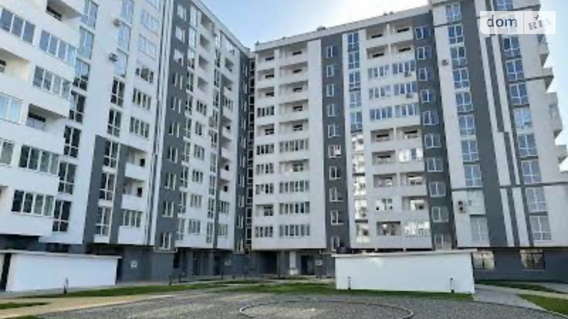 Продается 2-комнатная квартира 71 кв. м в Львове, ул. Тернопольская