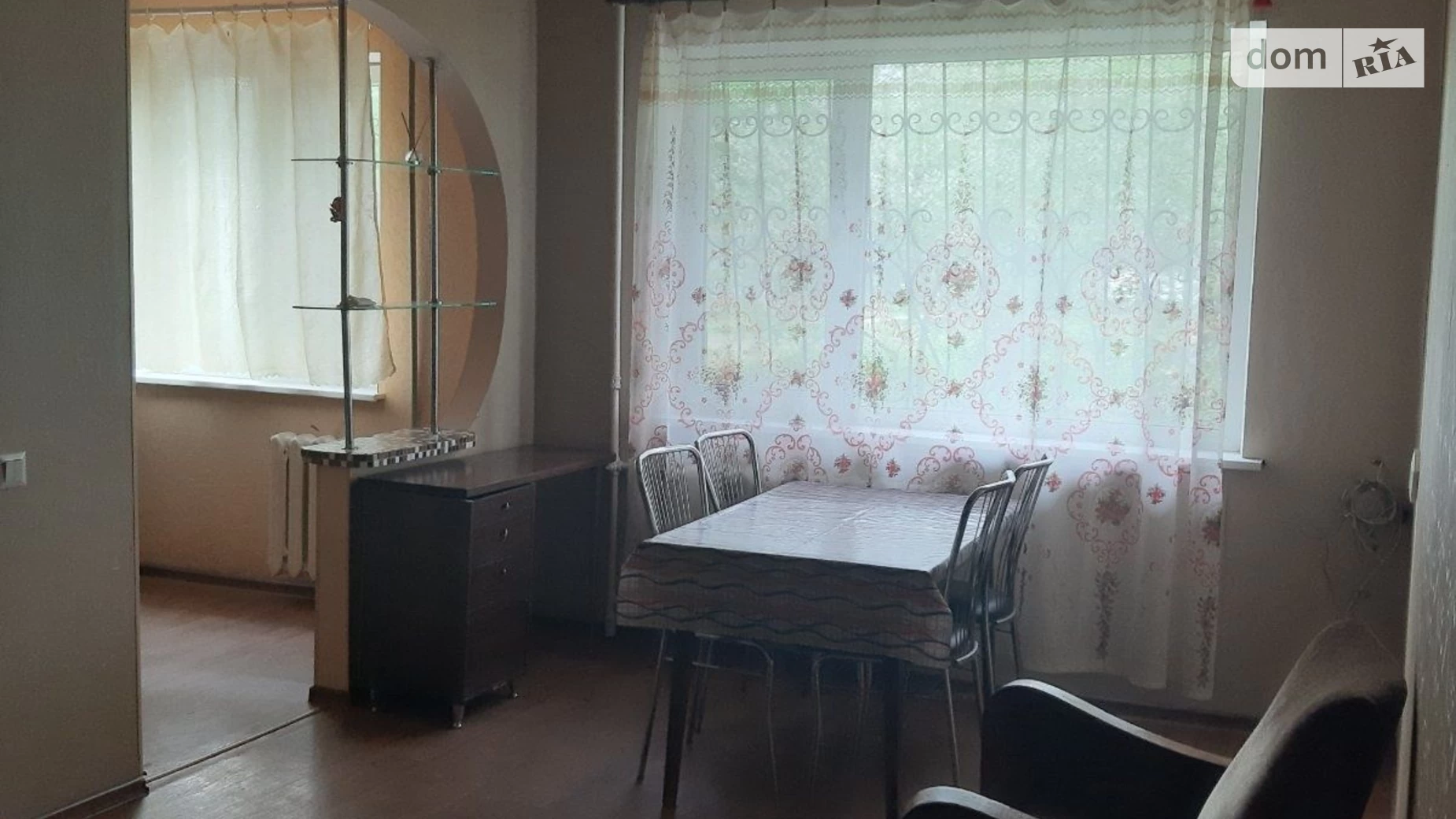 Продается 3-комнатная квартира 62 кв. м в Харькове, бул. Жасминовый