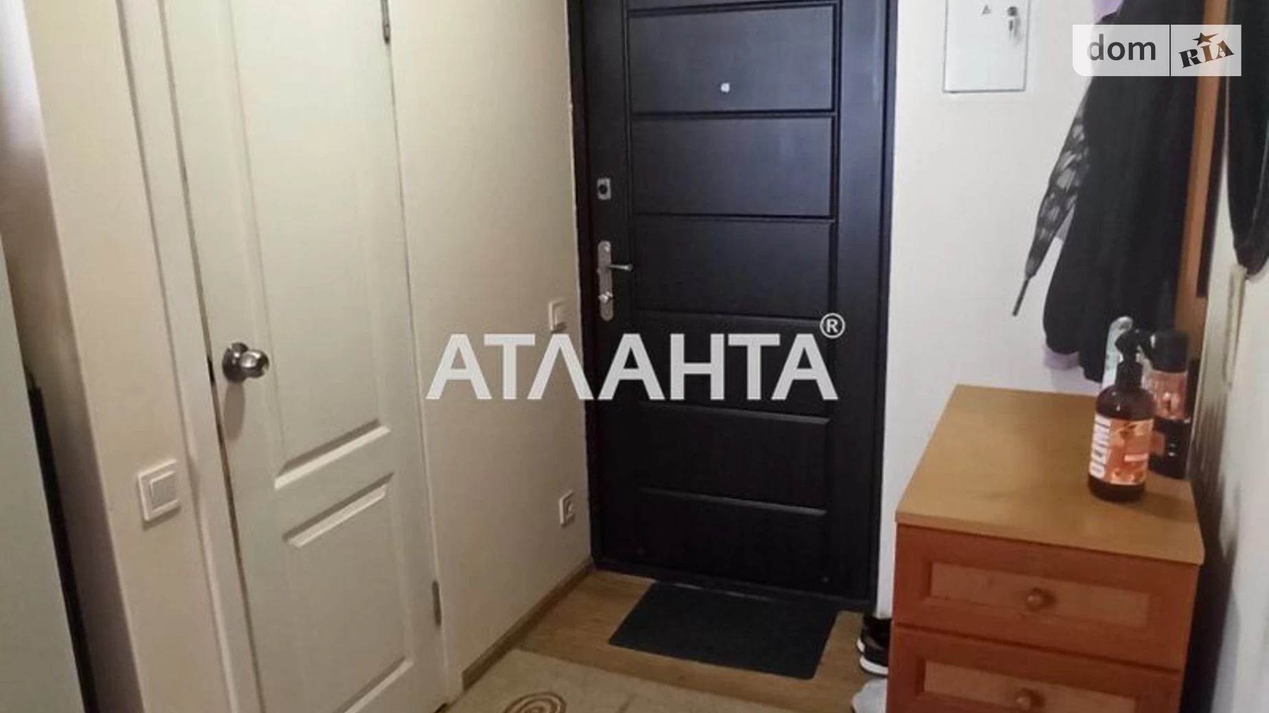 Продается 1-комнатная квартира 21.6 кв. м в Одессе, ул. Жолио-Кюри