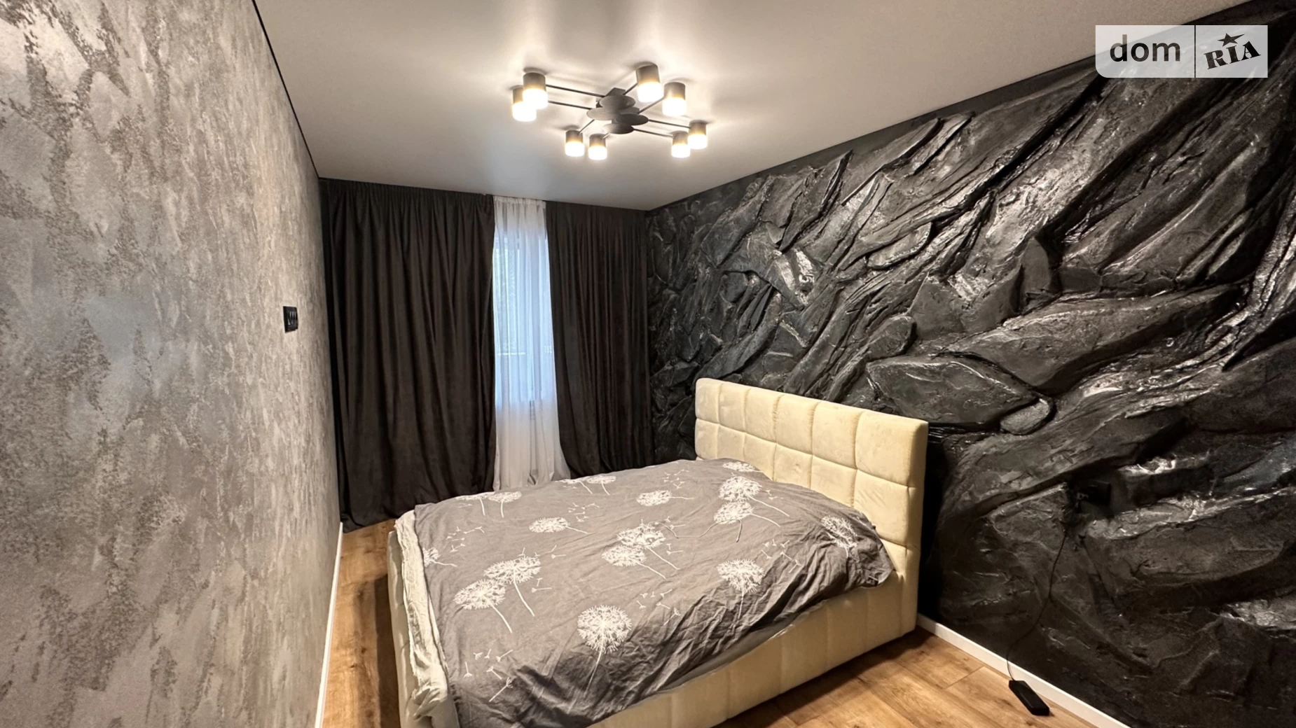 Продается 3-комнатная квартира 70 кв. м в Николаеве, ул. 6-я Слободская