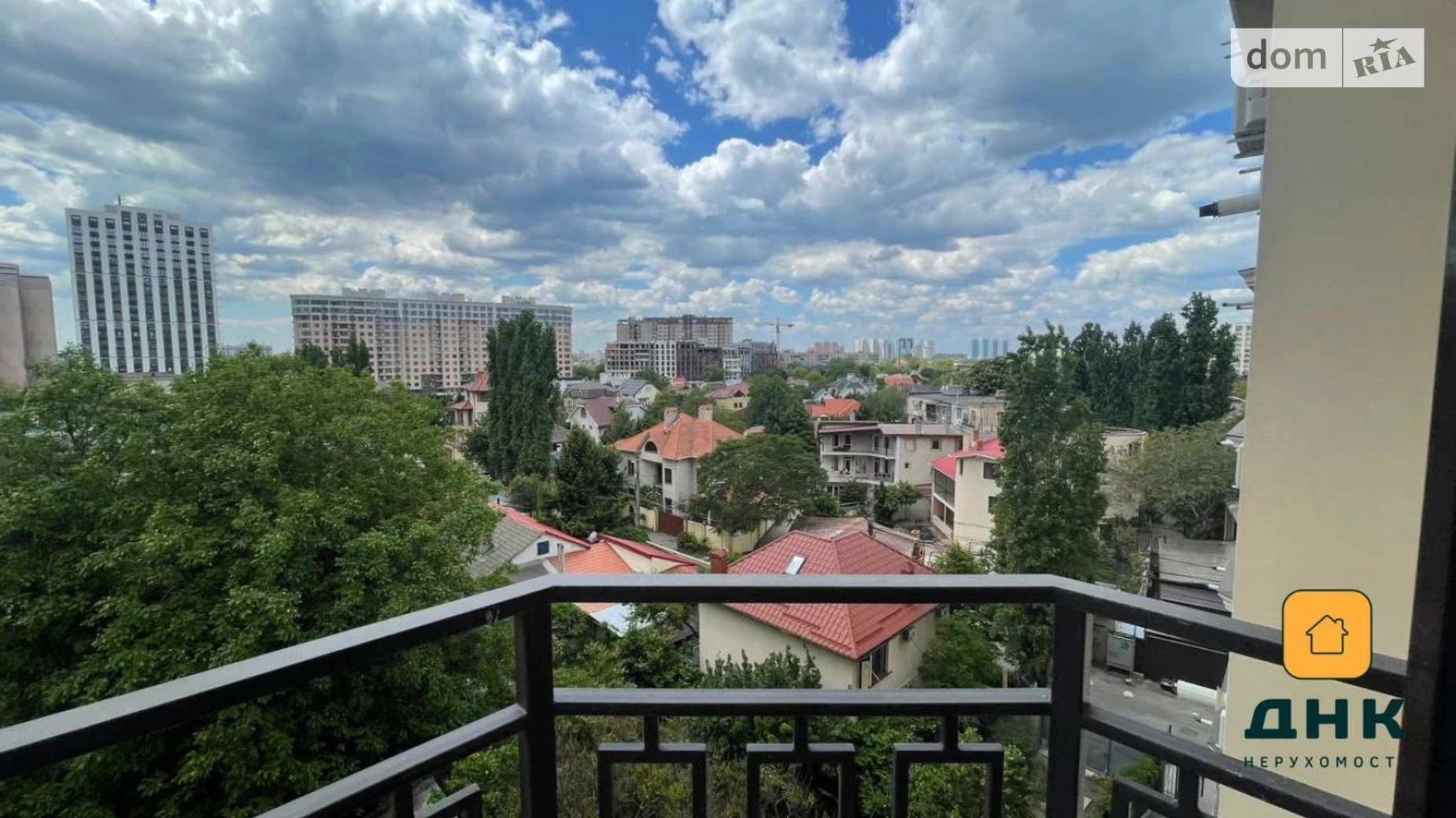 Продается 1-комнатная квартира 37 кв. м в Одессе - фото 2