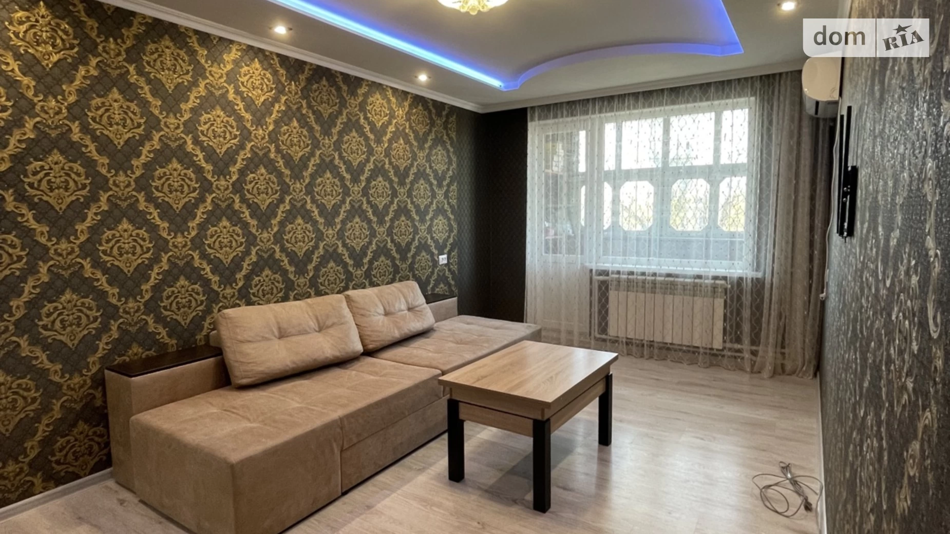 Продается 2-комнатная квартира 43.2 кв. м в Николаеве, ул. Космонавтов