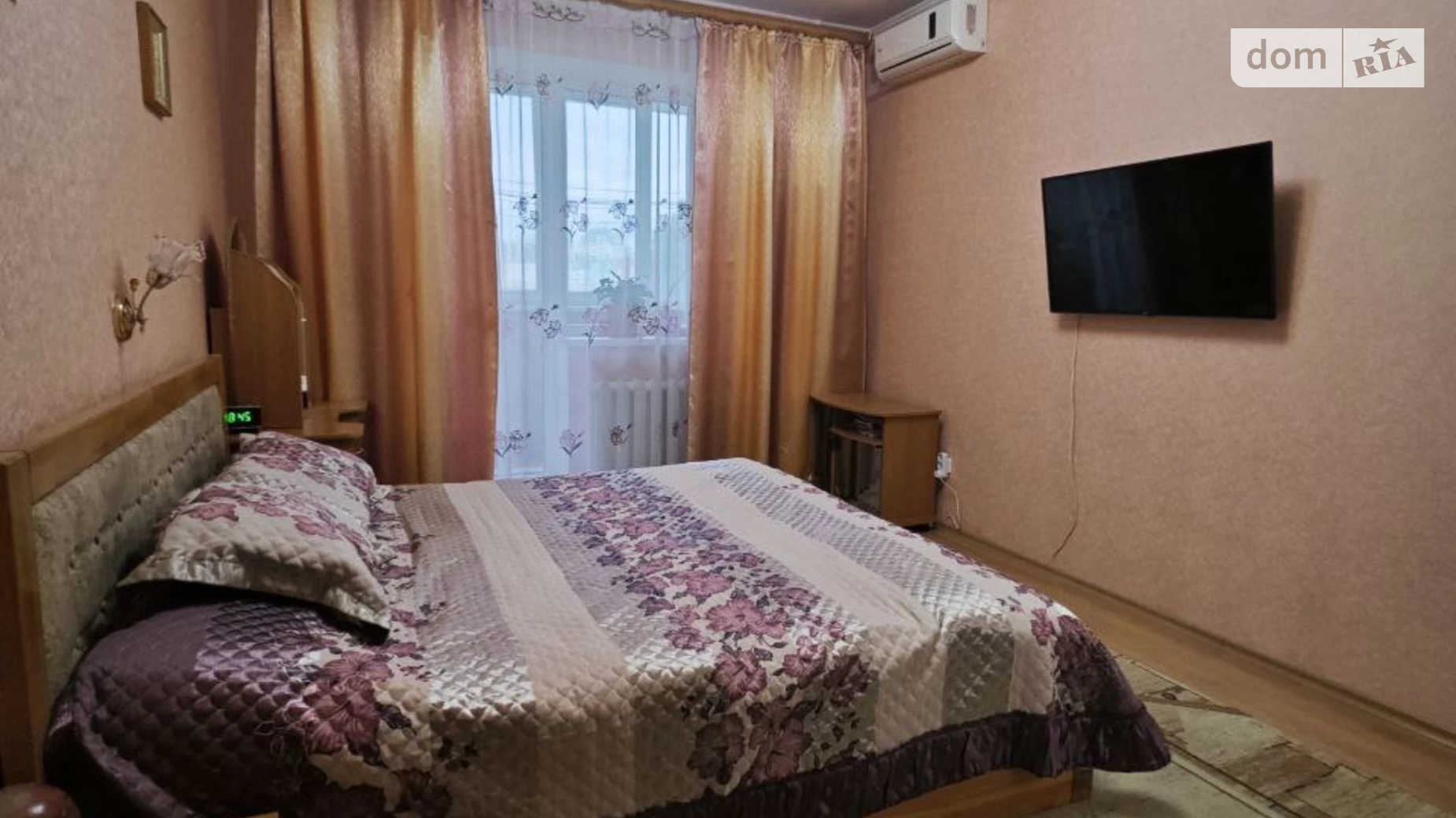Продается 3-комнатная квартира 84 кв. м в Одессе, ул. Академика Заболотного