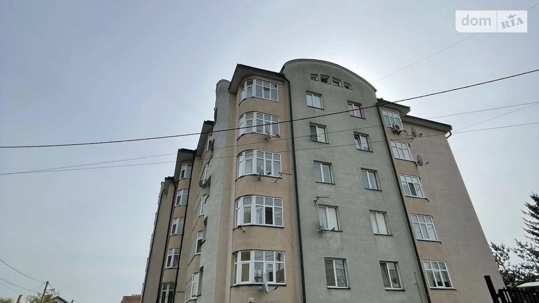Продается 4-комнатная квартира 159 кв. м в Львове, ул. Замиская