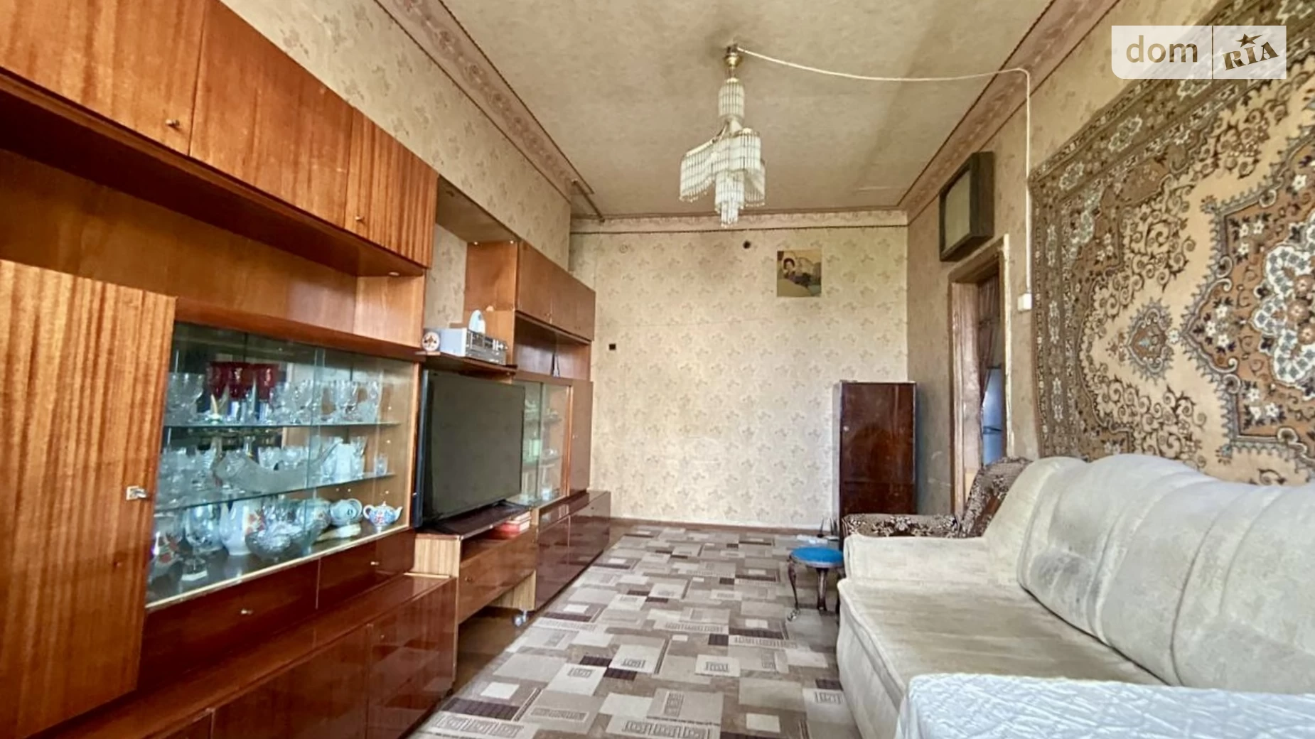Продається 3-кімнатна квартира 57 кв. м у Павлограде, вул. Полтавська