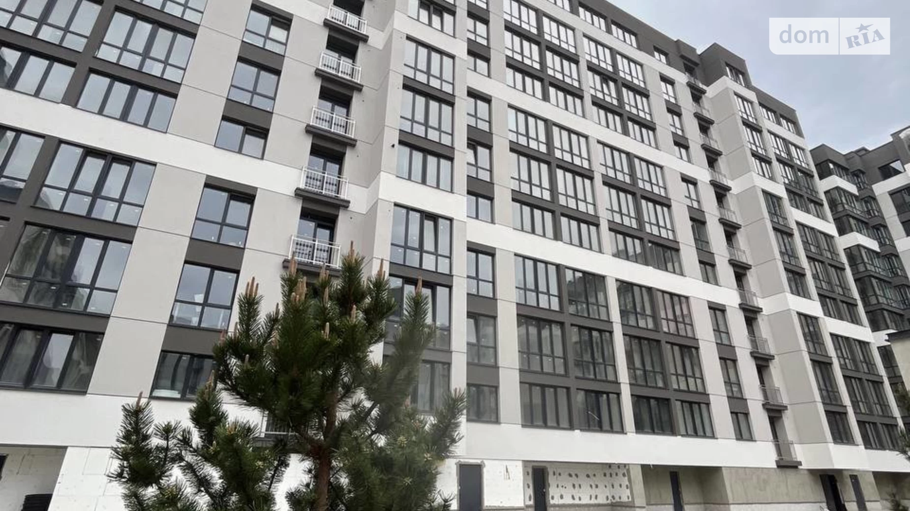 Продается 3-комнатная квартира 80.7 кв. м в Ивано-Франковске, ул. Гетьмана Ивана Мазепы, 175А
