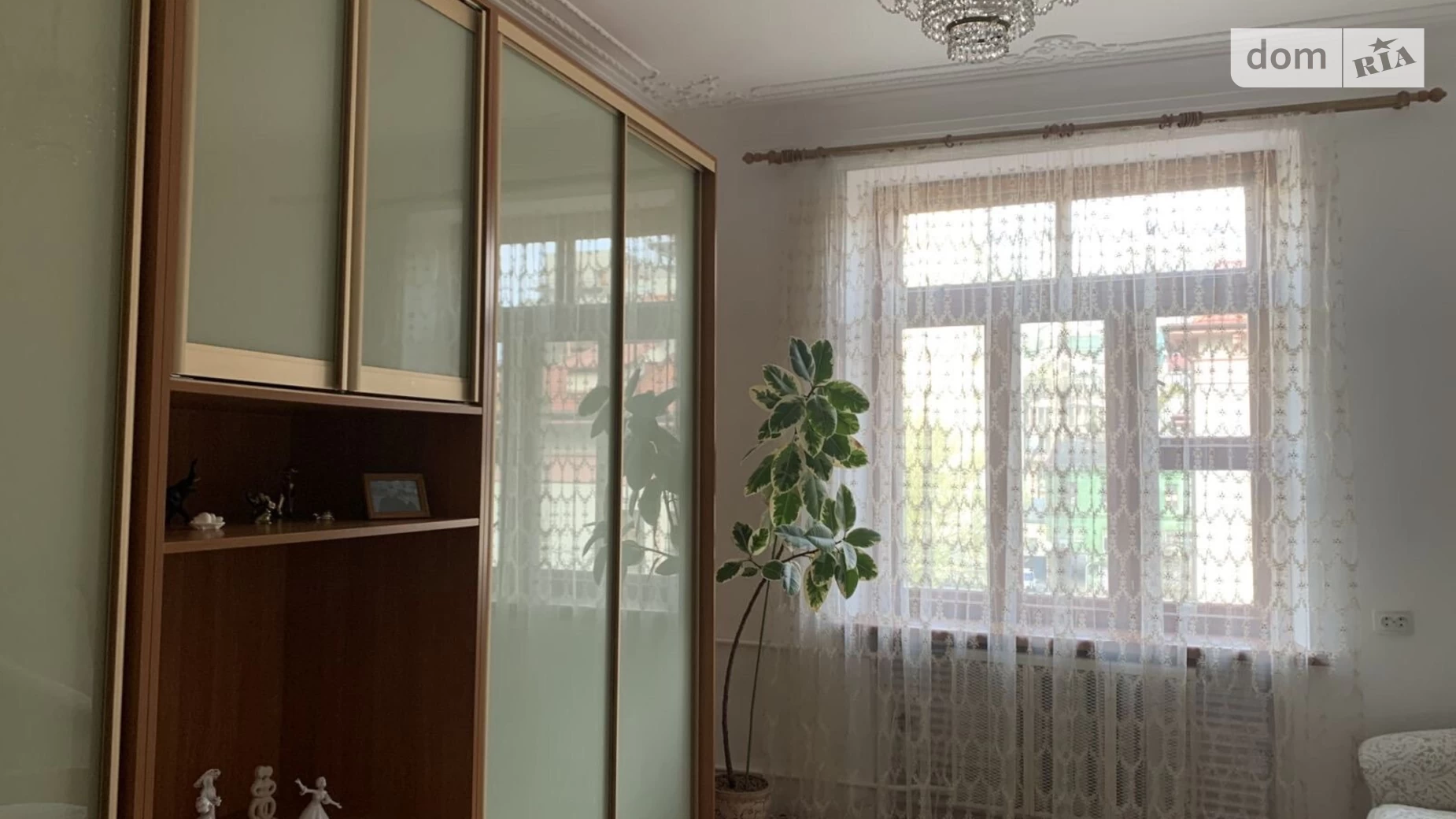 Продается 2-комнатная квартира 50 кв. м в Киеве, ул. Златоустовская, 24