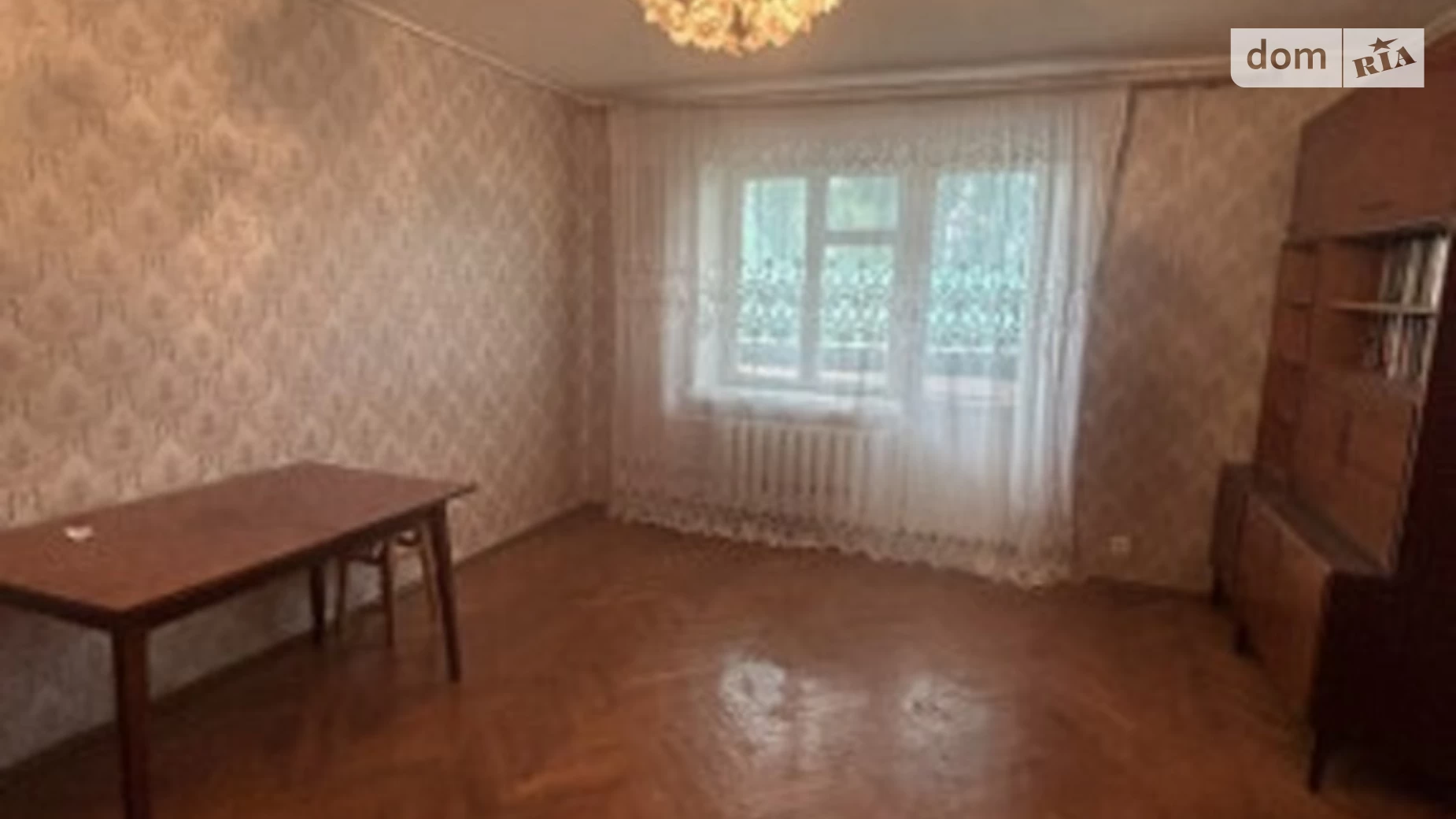 Продается 3-комнатная квартира 63 кв. м в Одессе, ул. Марсельская