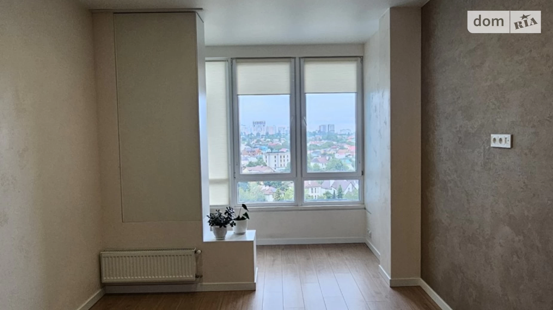 Продается 1-комнатная квартира 45 кв. м в Одессе, ул. Толбухина - фото 2