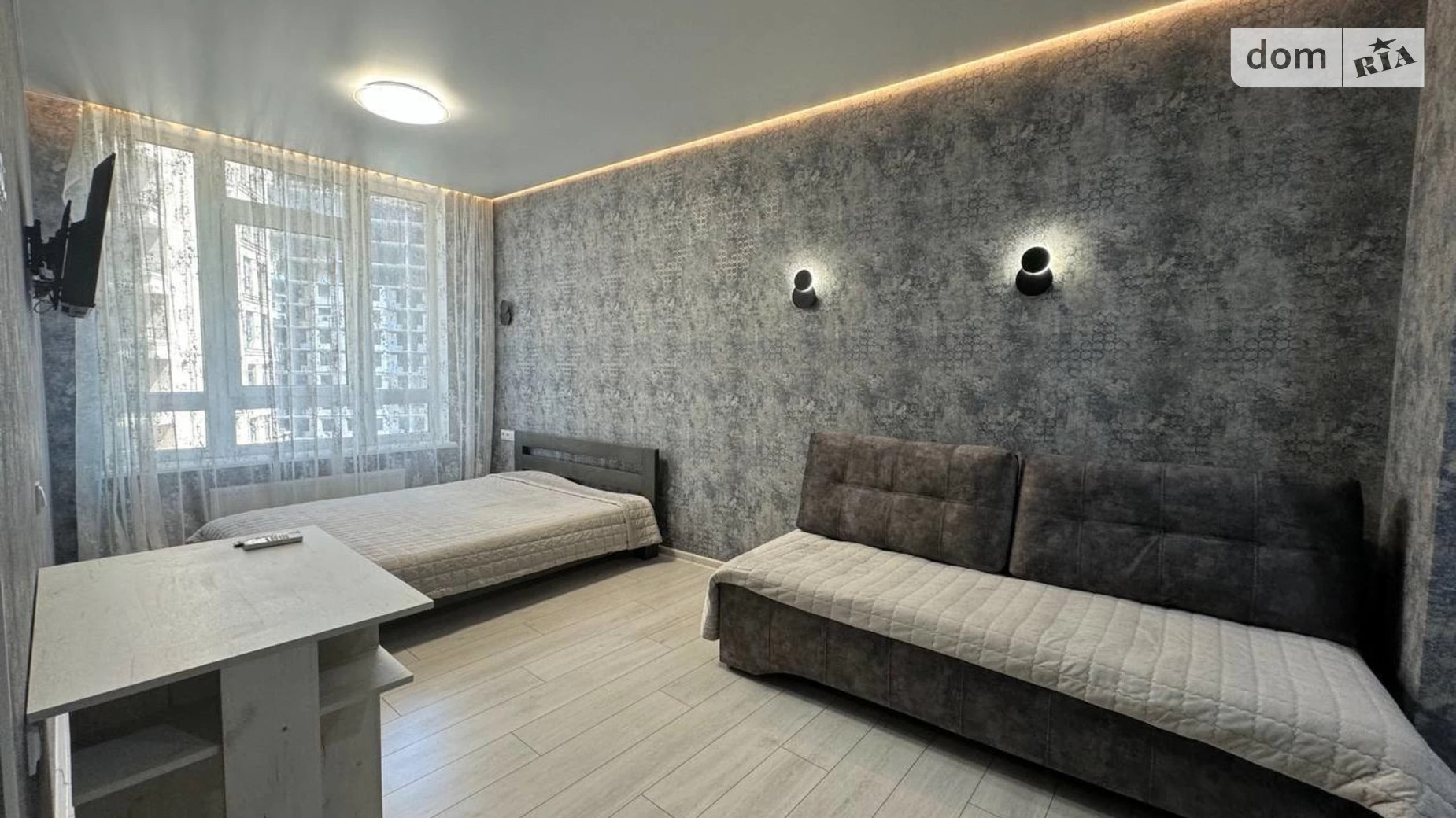 Продается 1-комнатная квартира 41 кв. м в Одессе, ул. Генуэзская, 3Б