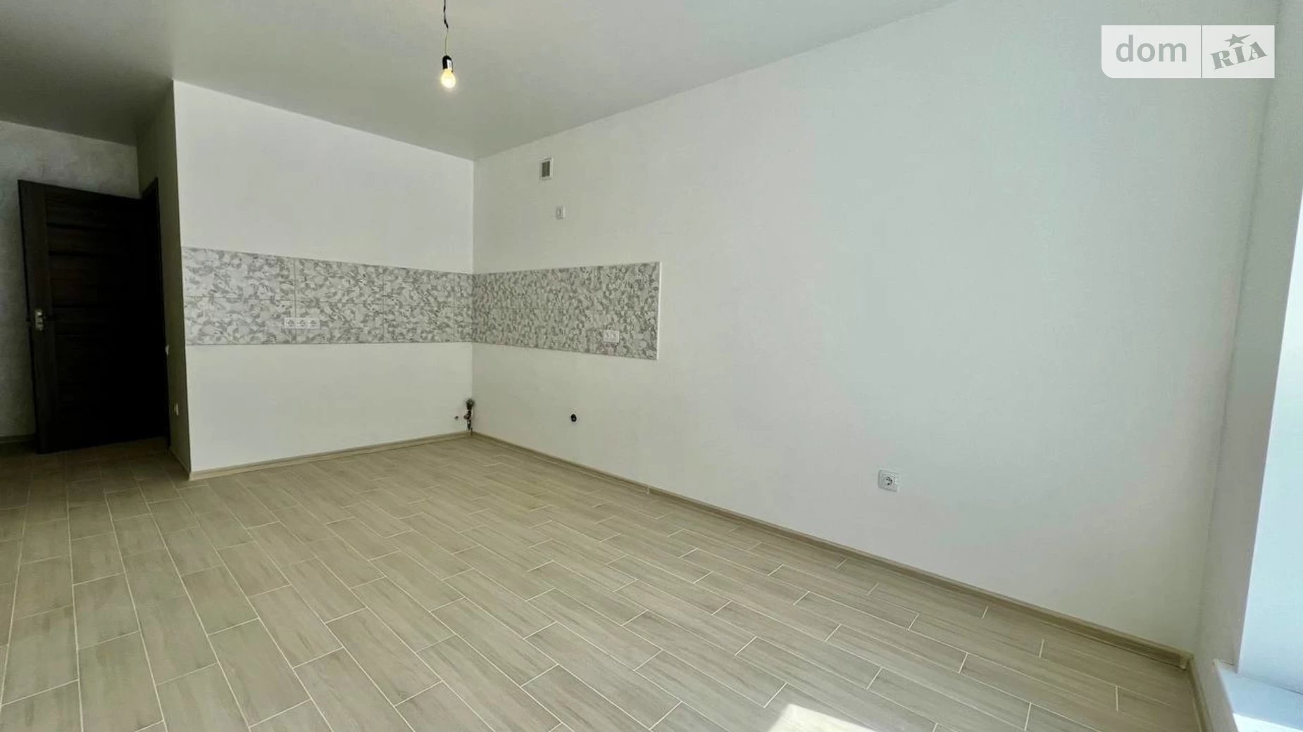 Продается 1-комнатная квартира 39 кв. м в Ровно, ул. Григория Сковороды, 4 - фото 2