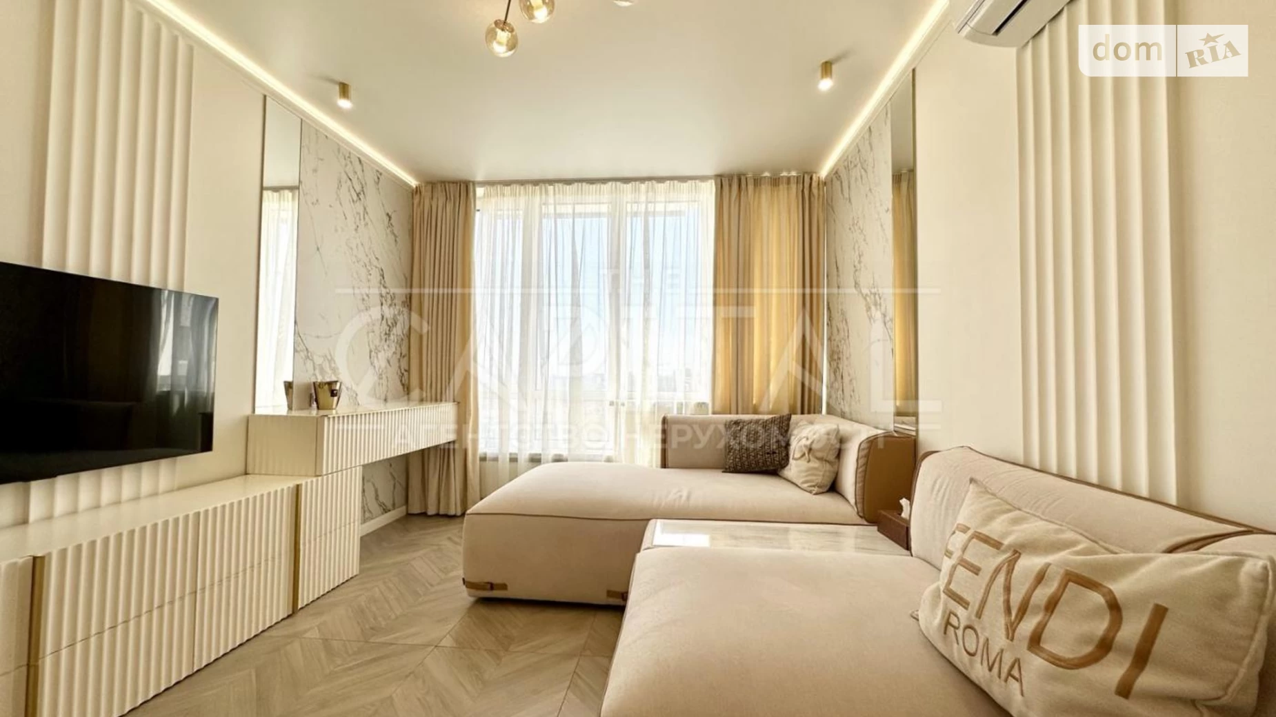 Продается 2-комнатная квартира 69 кв. м в Киеве, ул. Михаила Бойчука, 41А