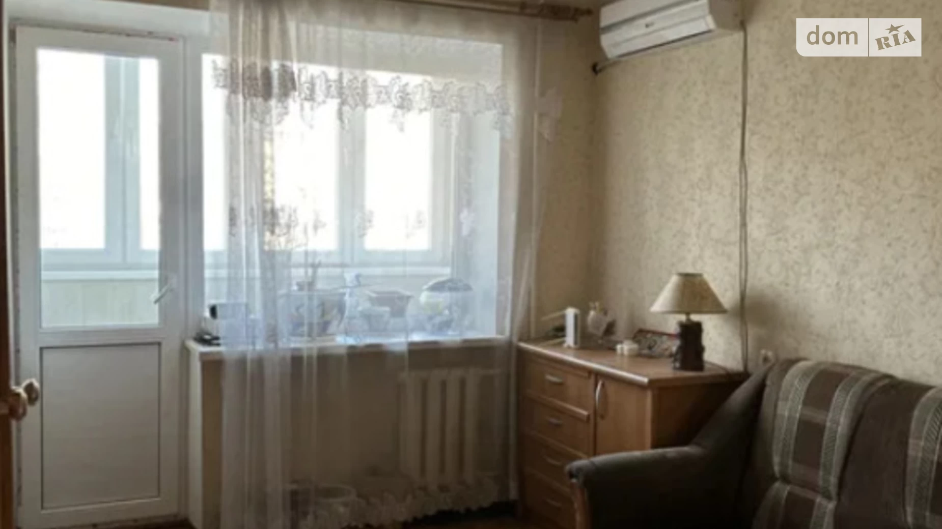 Продається 2-кімнатна квартира 48.6 кв. м у Одесі, вул. Капітана Кузнецова, 93