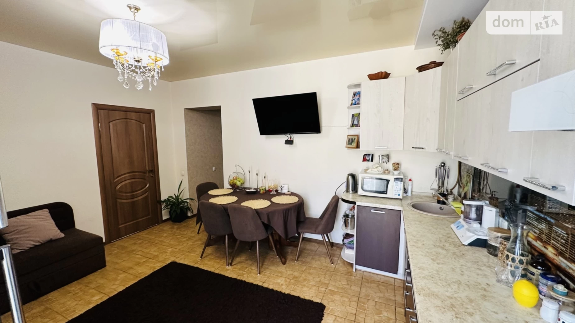 Продается 2-комнатная квартира 67.7 кв. м в Виннице, ул. Нагорная