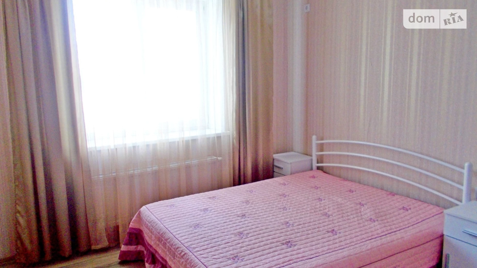 Продается 2-комнатная квартира 51 кв. м в Харькове, ул. Рогатинская Левада