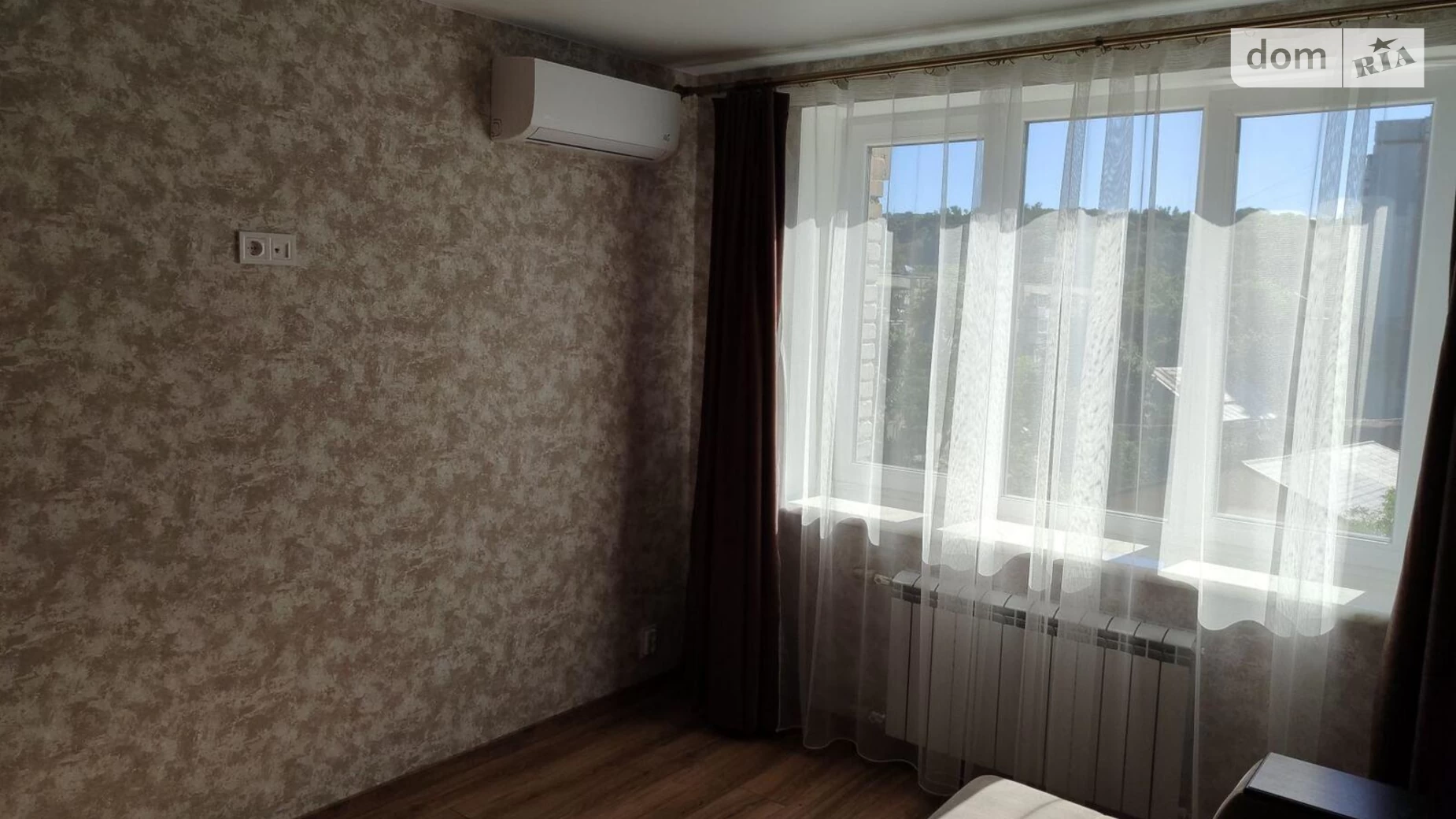 Продается 1-комнатная квартира 30 кв. м в Львове, ул. Томаша Масарика
