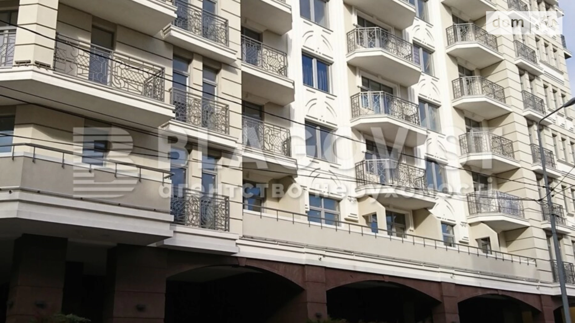 Продается 3-комнатная квартира 104 кв. м в Киеве, ул. Спасская, 35