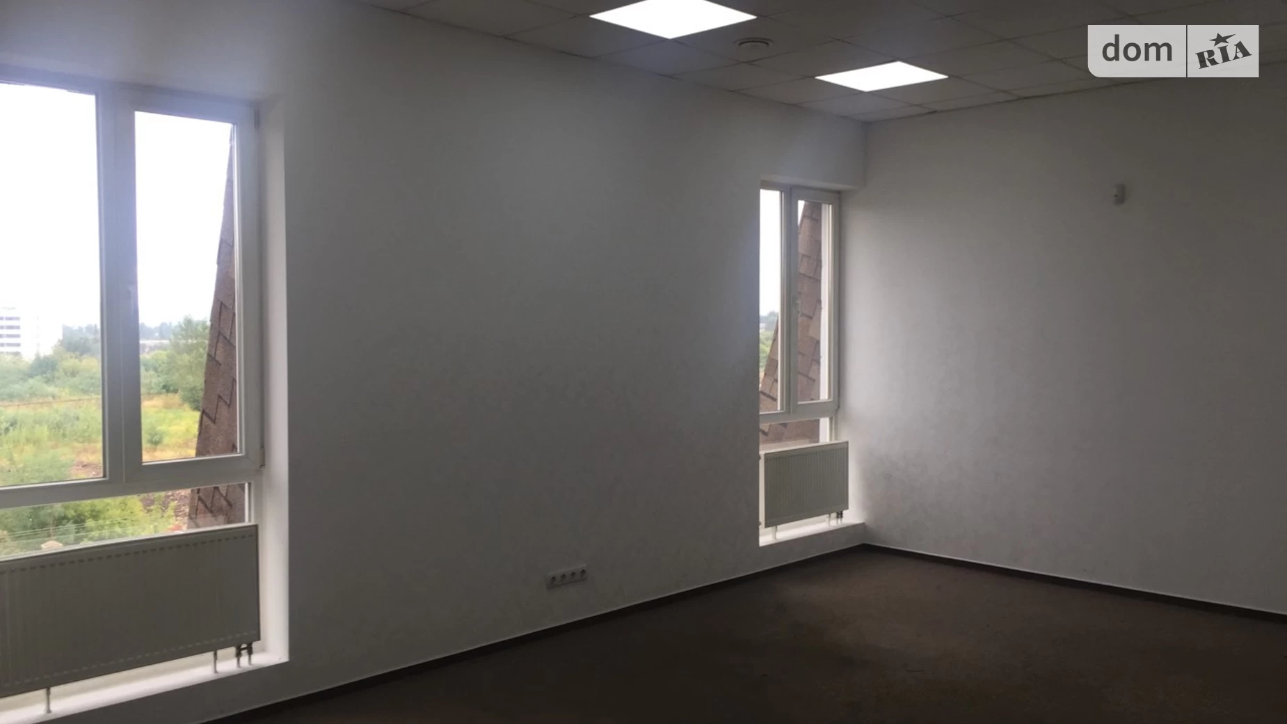 Сдается в аренду офис 35 кв. м в бизнес-центре, цена: 4550 грн - фото 2