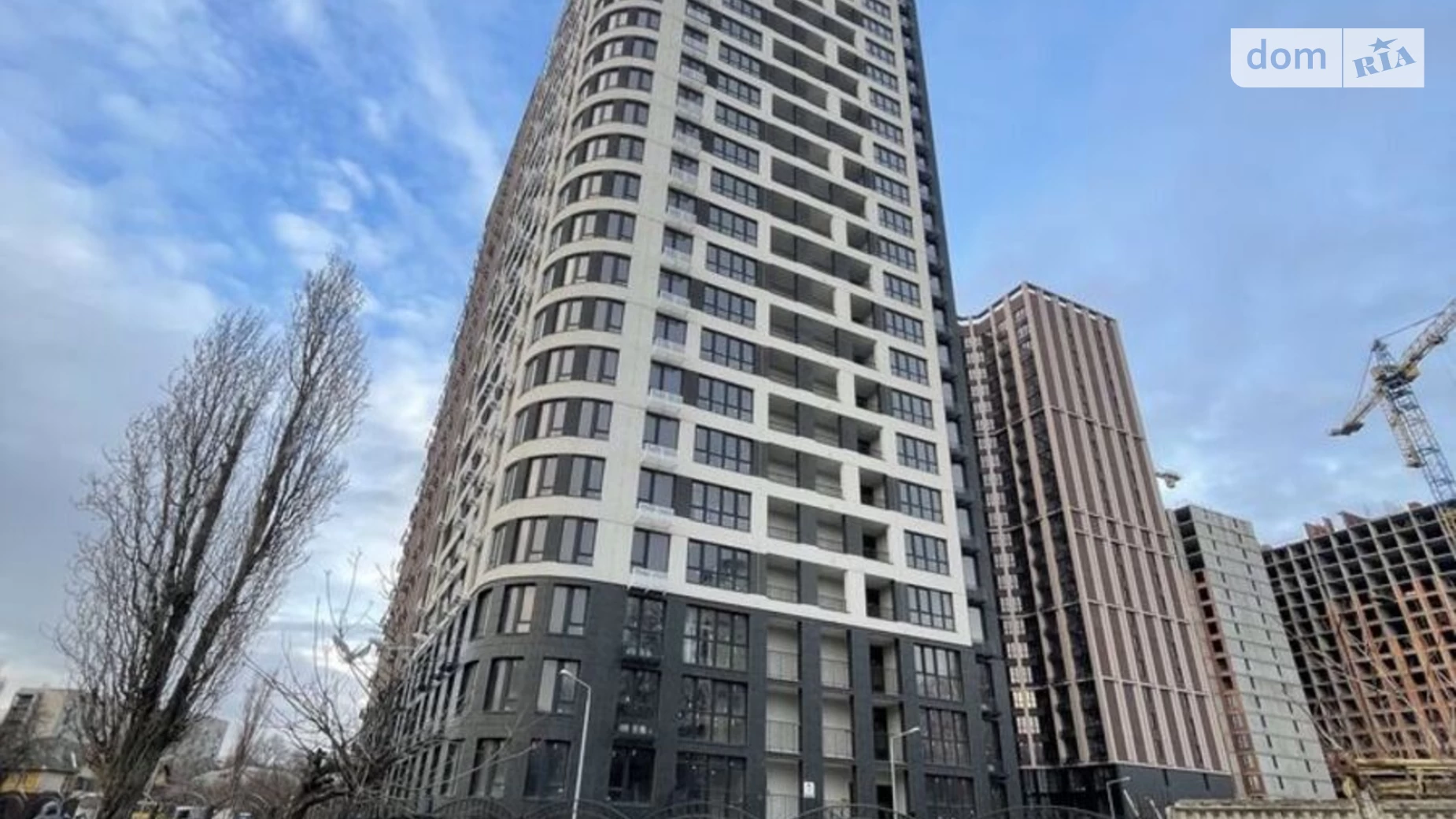 Продается 1-комнатная квартира 51 кв. м в Одессе, ул. Ивана Франко, 40 - фото 2