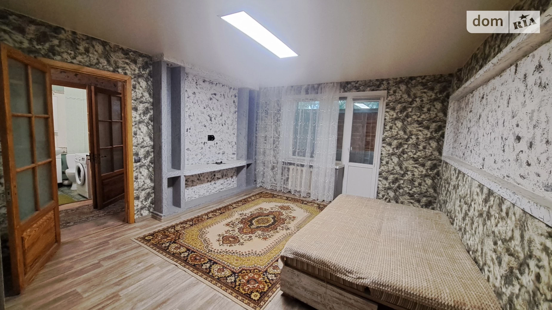 Продается 1-комнатная квартира 37 кв. м в Николаеве