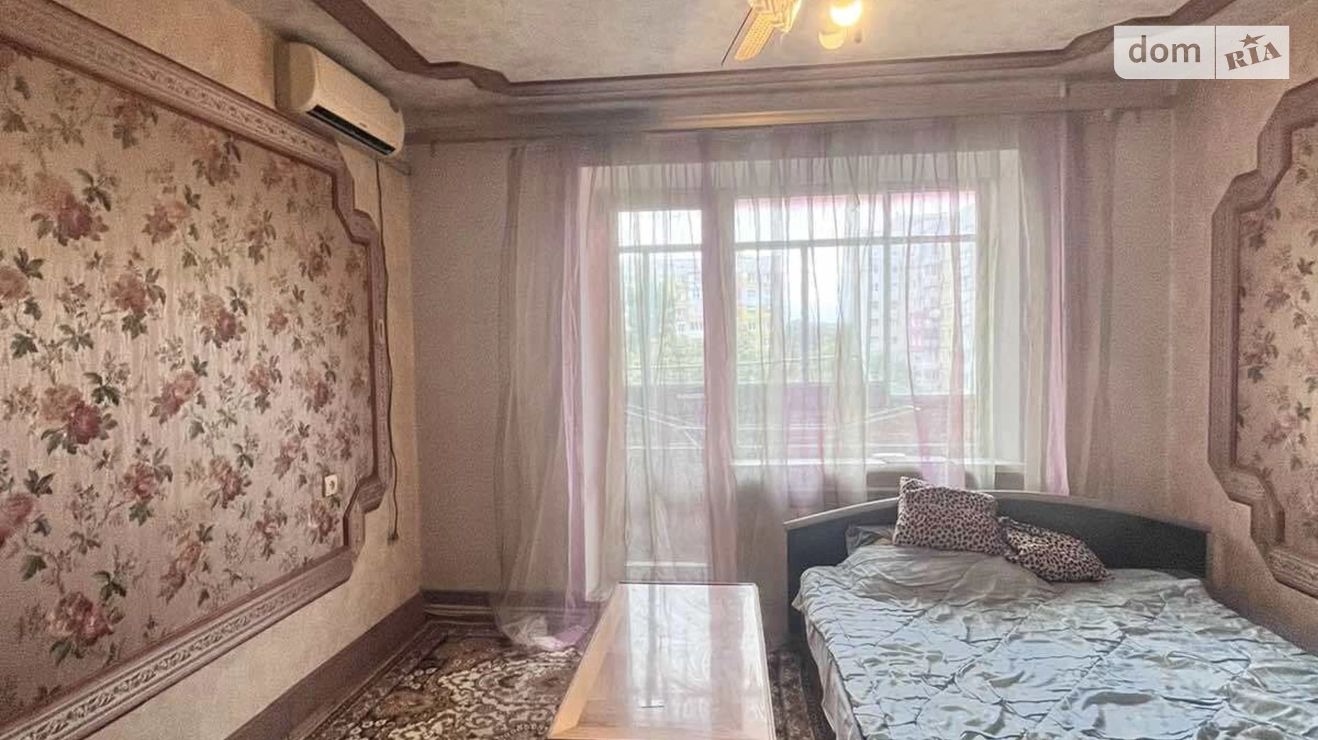 Продается 3-комнатная квартира 65 кв. м в Кропивницком, просп. Победы