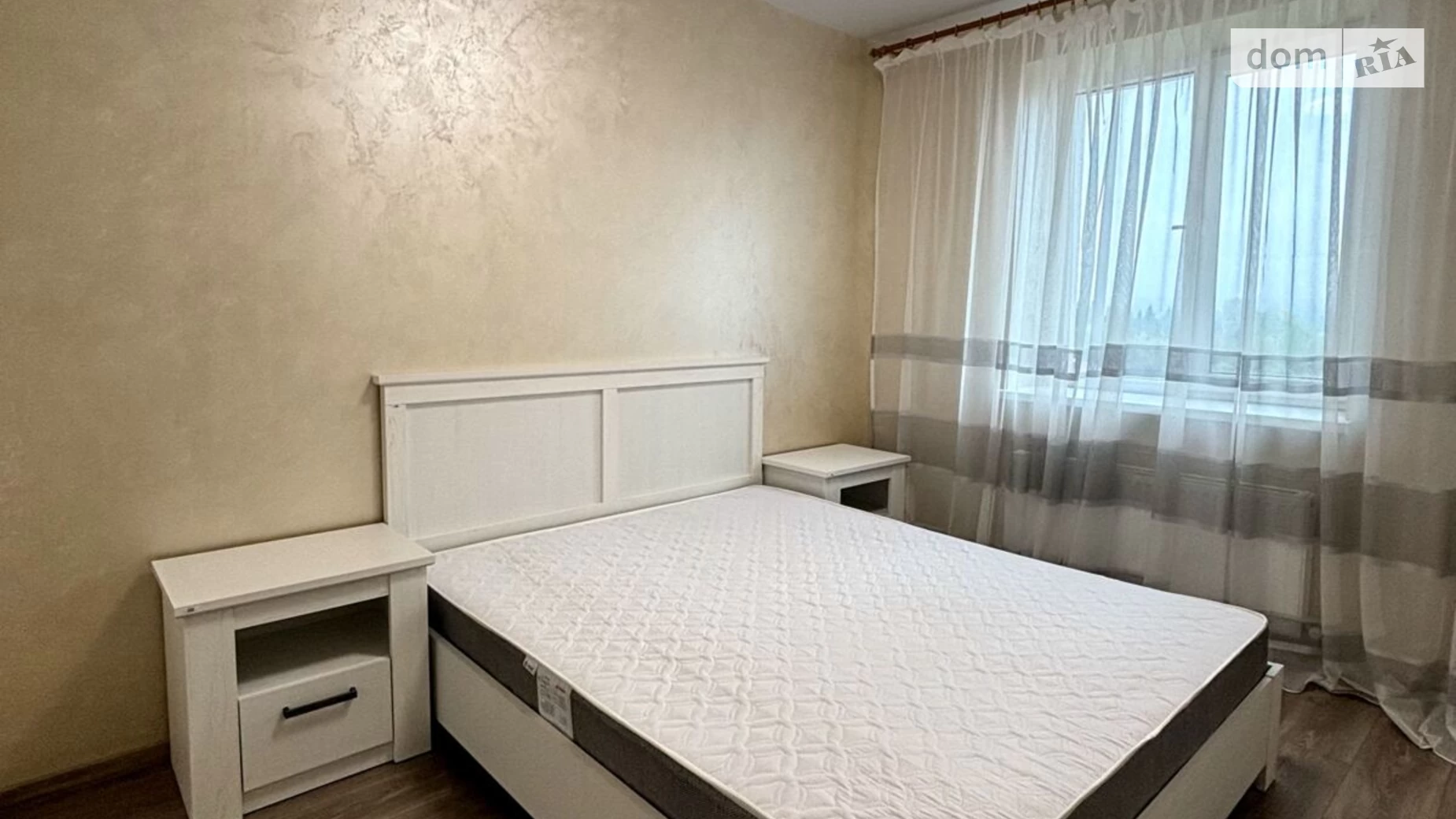 Продается 2-комнатная квартира 61 кв. м в Ивано-Франковске, ул. Яблучная - фото 3