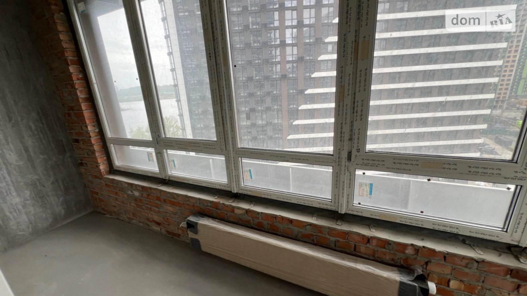 Продается 3-комнатная квартира 97 кв. м в Киеве, наб. Днепровская - фото 3