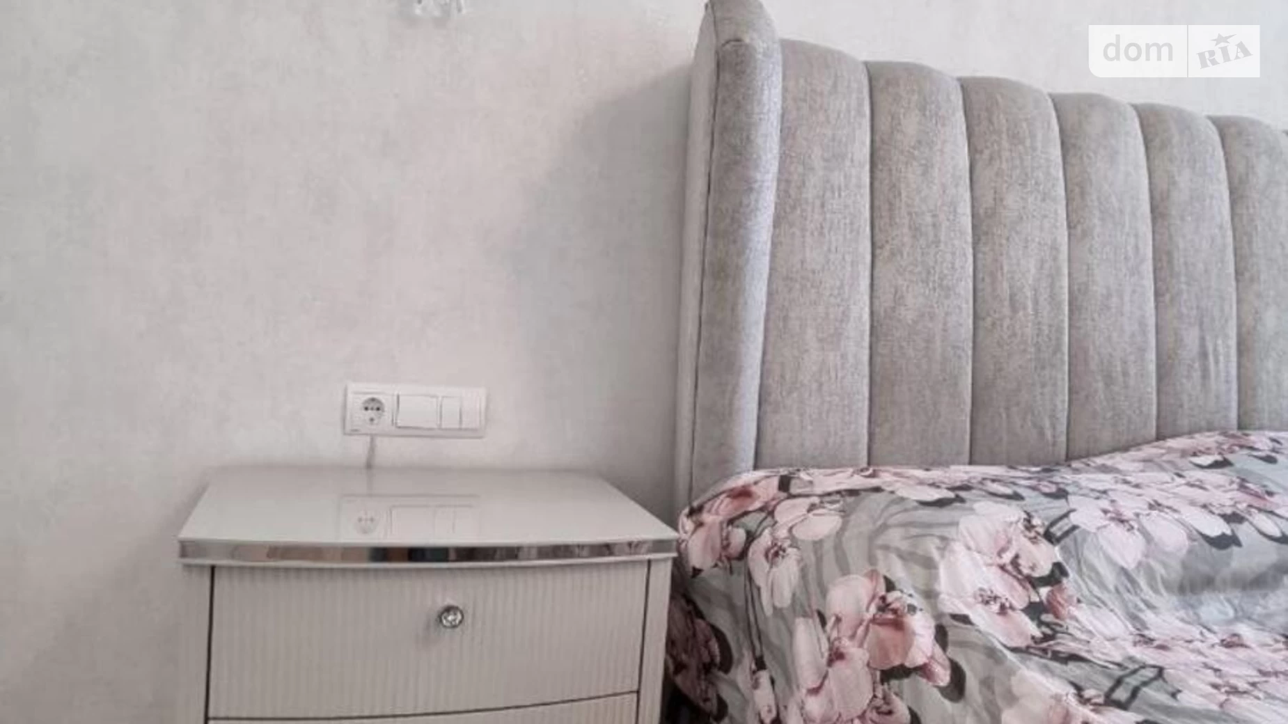 Продается дом на 2 этажа 209.4 кв. м с садом, цена: 390000 $ - фото 4