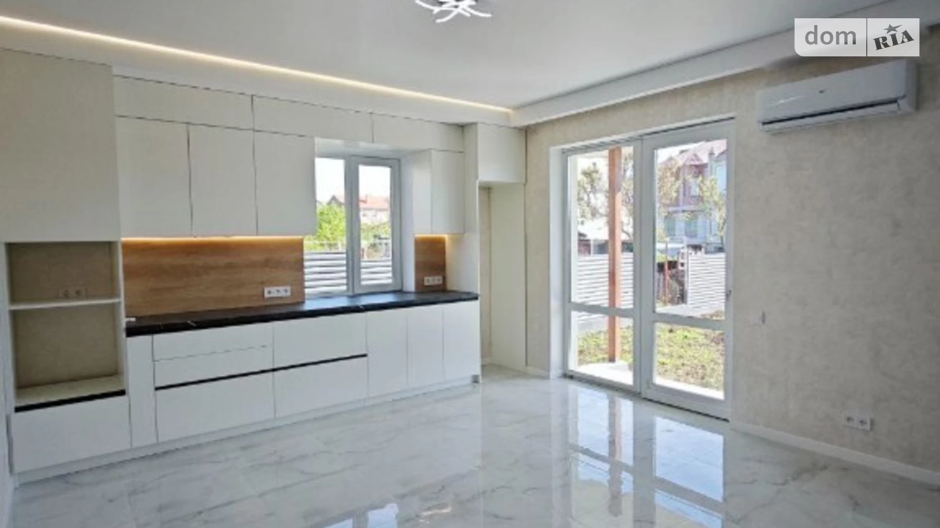 Продается дом на 2 этажа 147 кв. м с балконом, цена: 185000 $ - фото 2