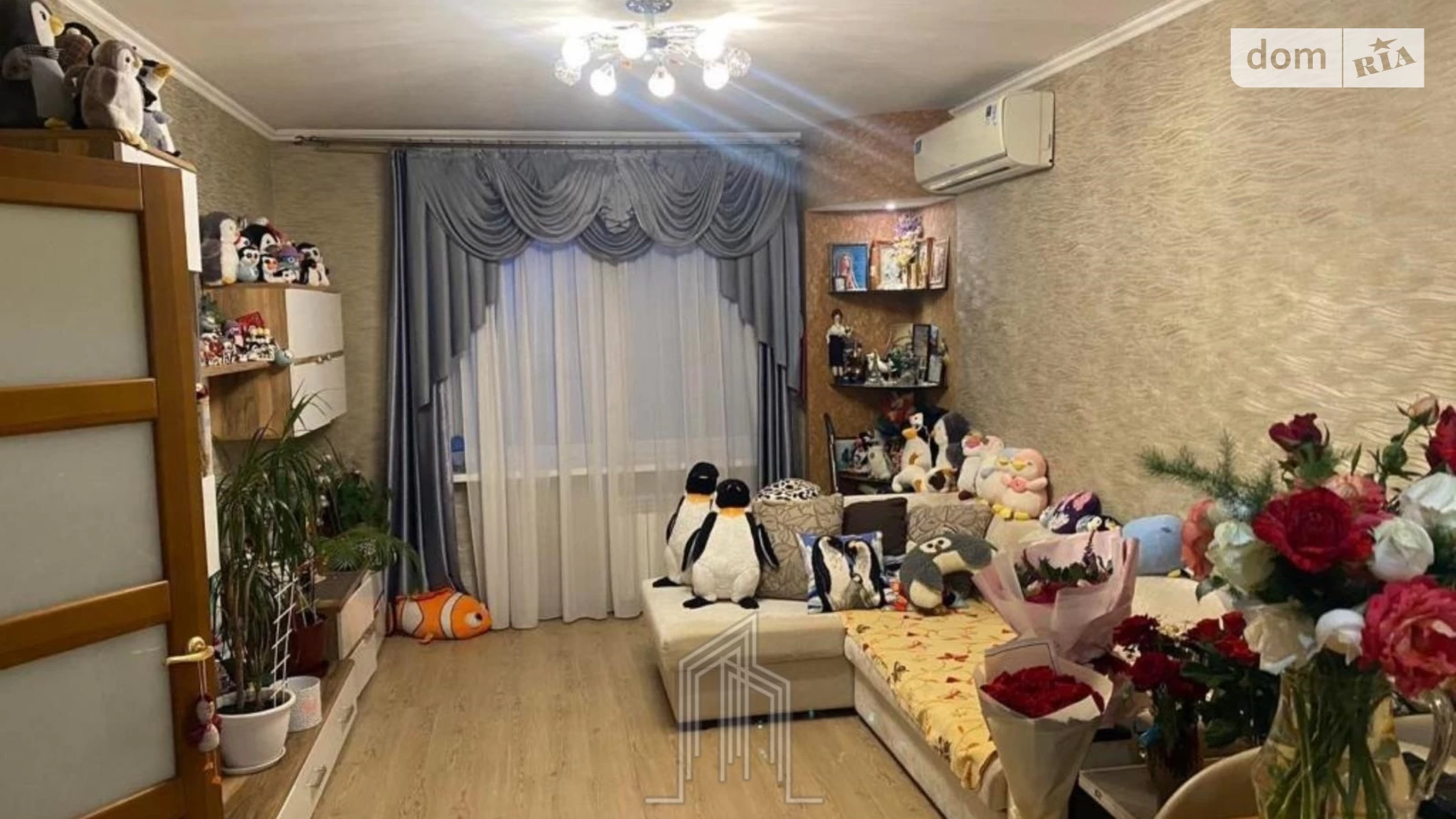 Продается 1-комнатная квартира 50 кв. м в Киеве, ул. Краковская, 13В