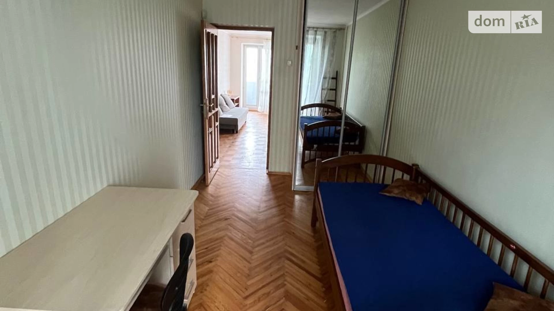 Продается 3-комнатная квартира 61 кв. м в Харькове, ул. Новгородская, 4