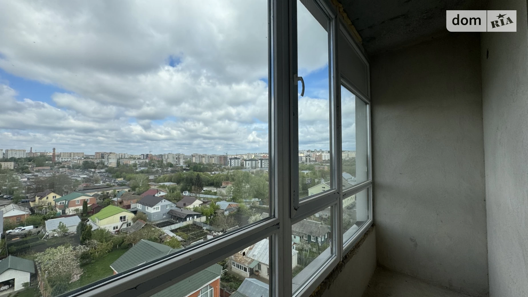 Продается 3-комнатная квартира 107 кв. м в Хмельницком, 2-й пер. Мирный, 16