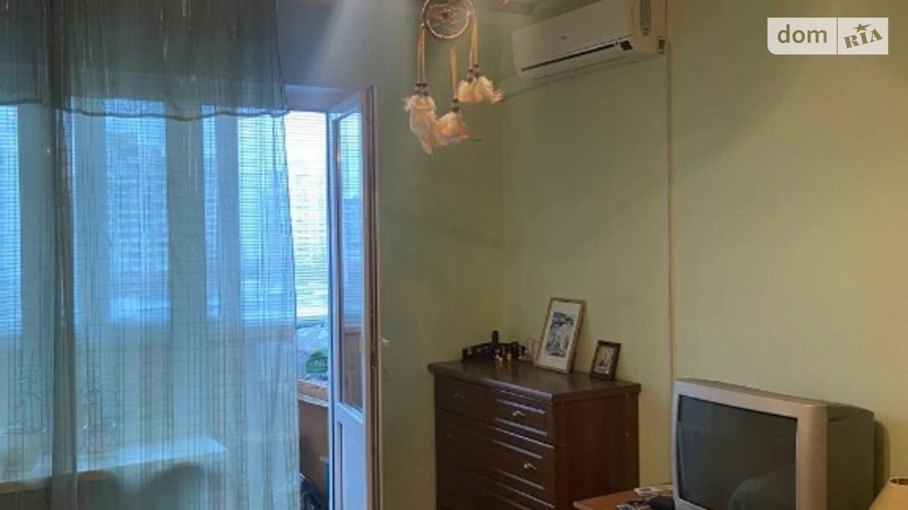 Продается 3-комнатная квартира 74 кв. м в Киеве, ул. Ревуцкого, 13 - фото 2