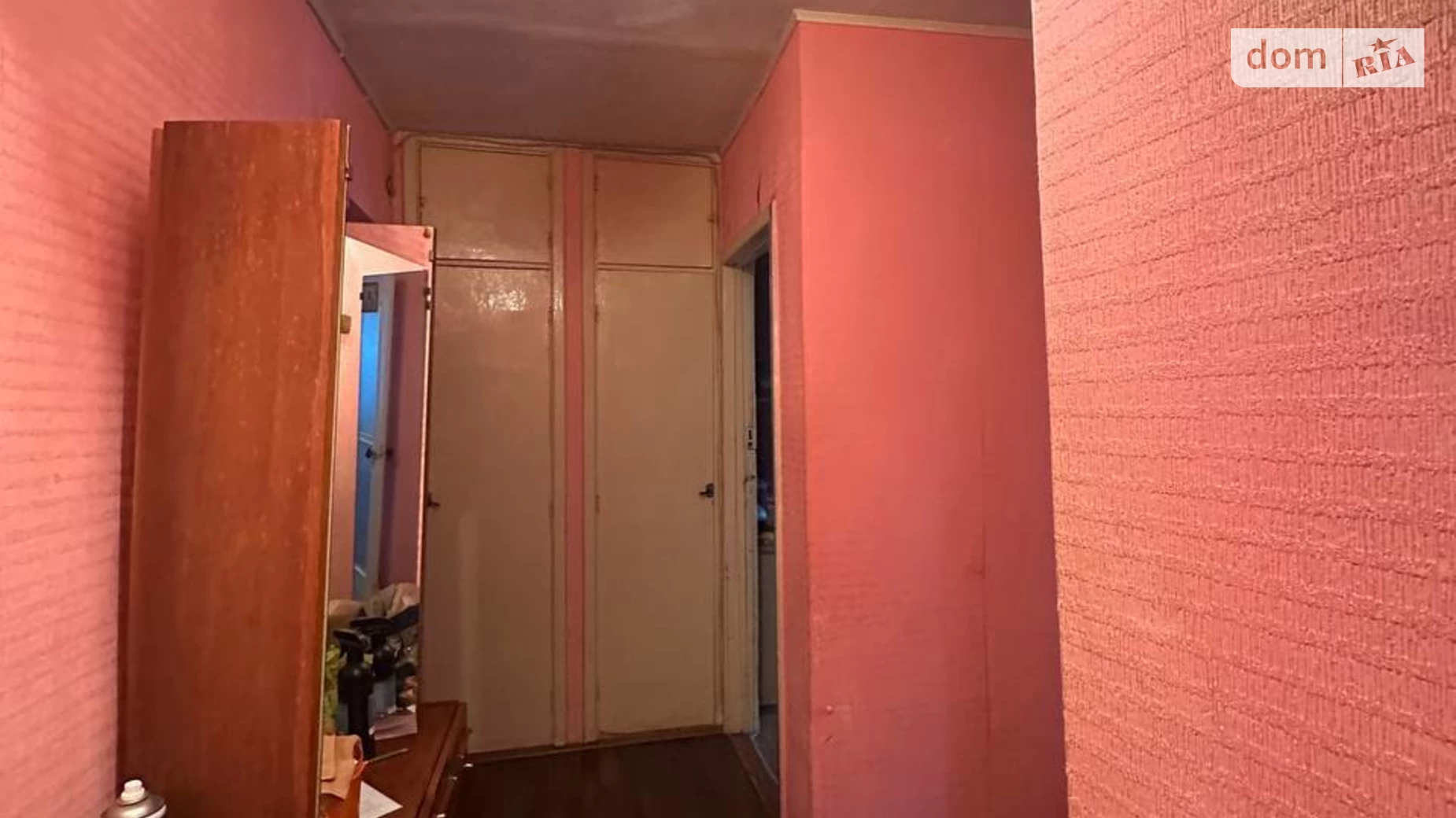 Продается 2-комнатная квартира 49.4 кв. м в Черновцах