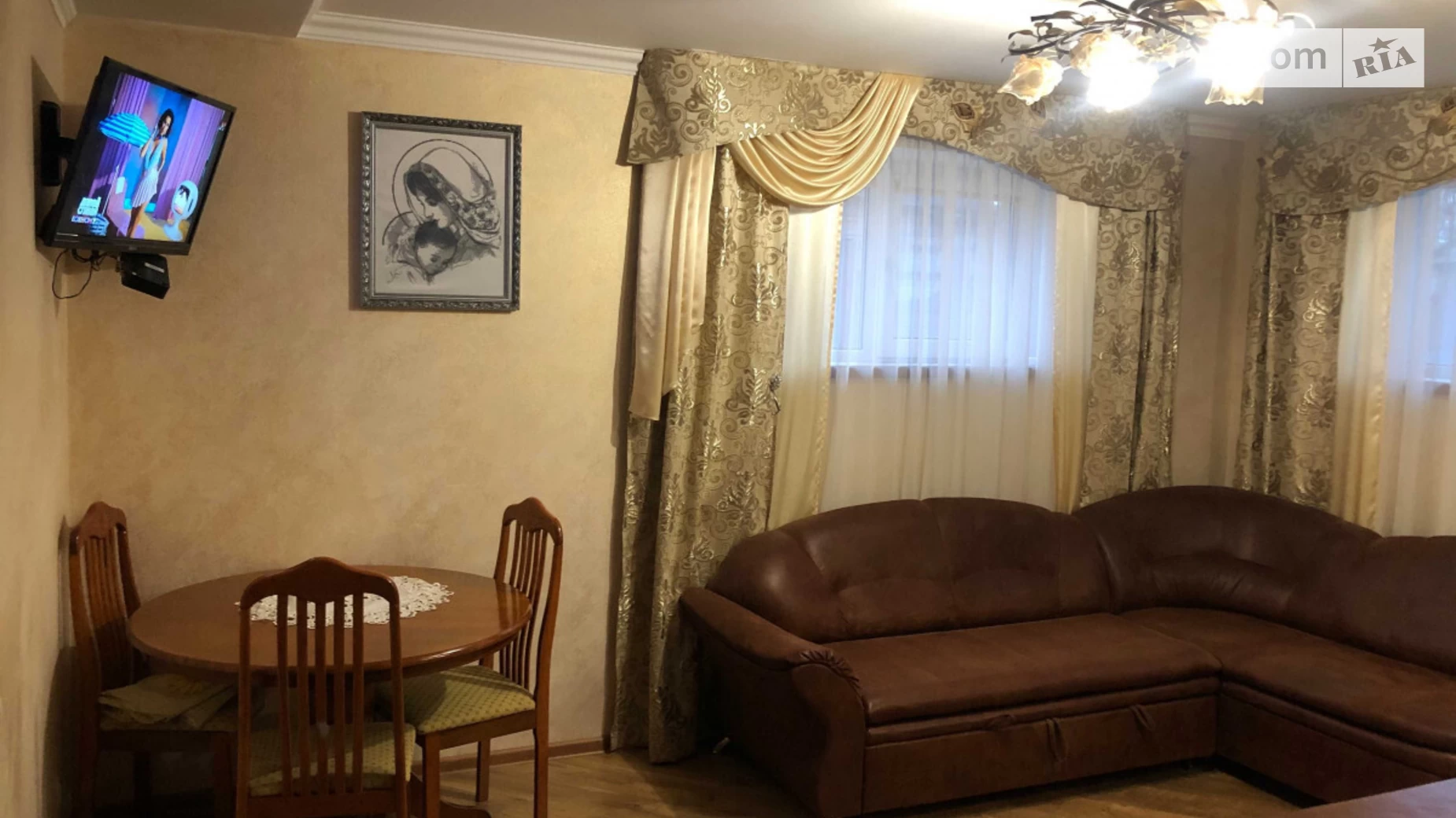 Продается 1-комнатная квартира 36 кв. м в Львове, ул. Творческая