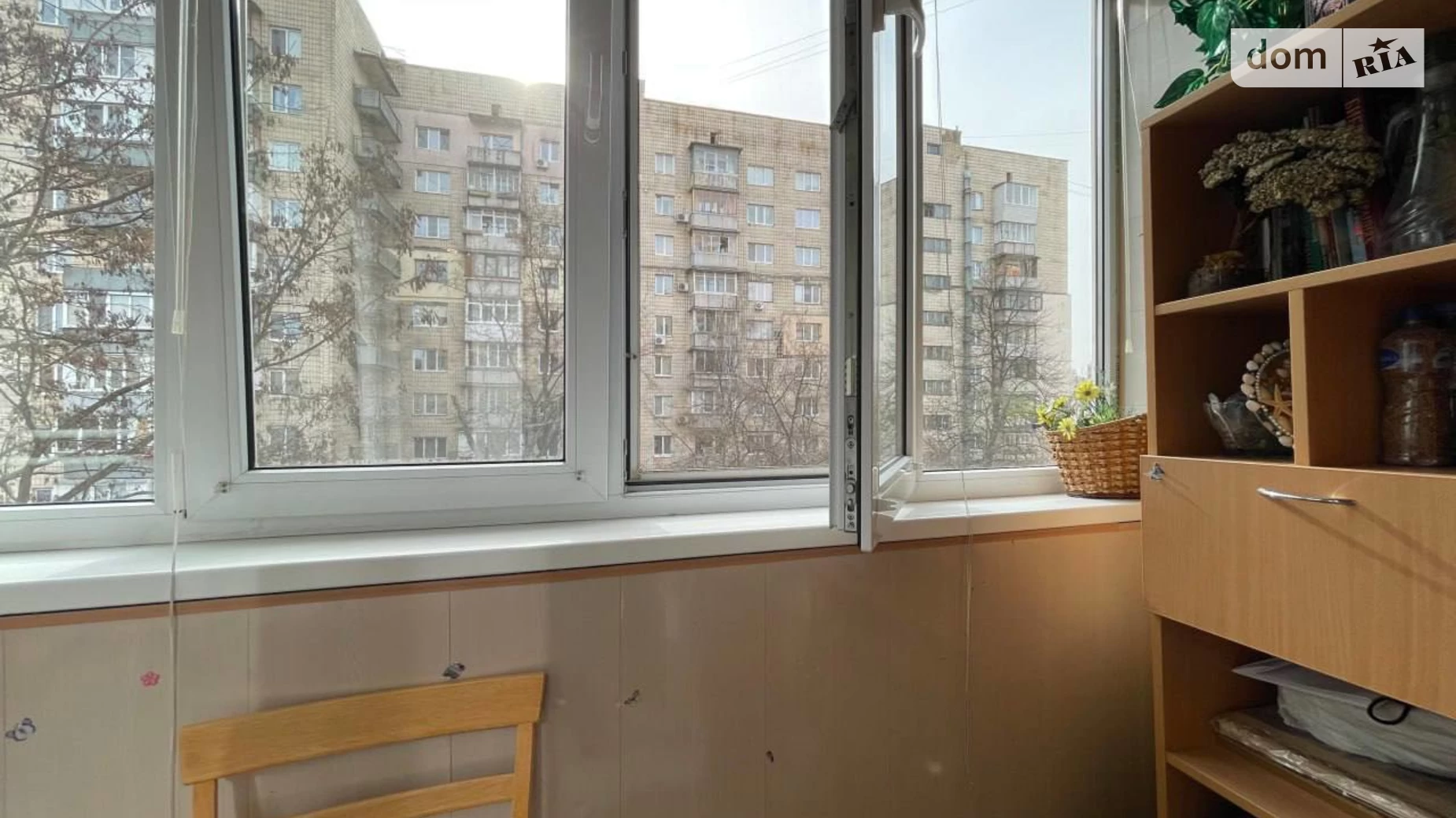 Продается 1-комнатная квартира 35 кв. м в Киеве, просп. Науки - фото 2