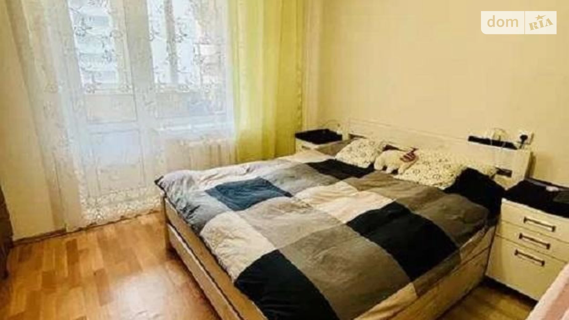 Продается 4-комнатная квартира 91 кв. м в Киеве, ул. Анны Ахматовой, 16Г